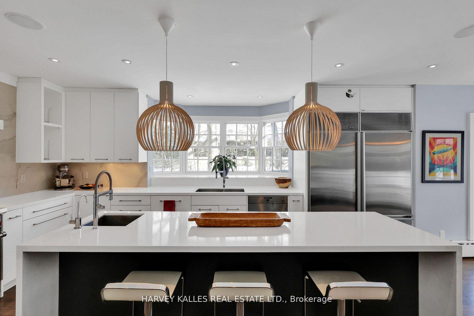 444 Russell Hill Road