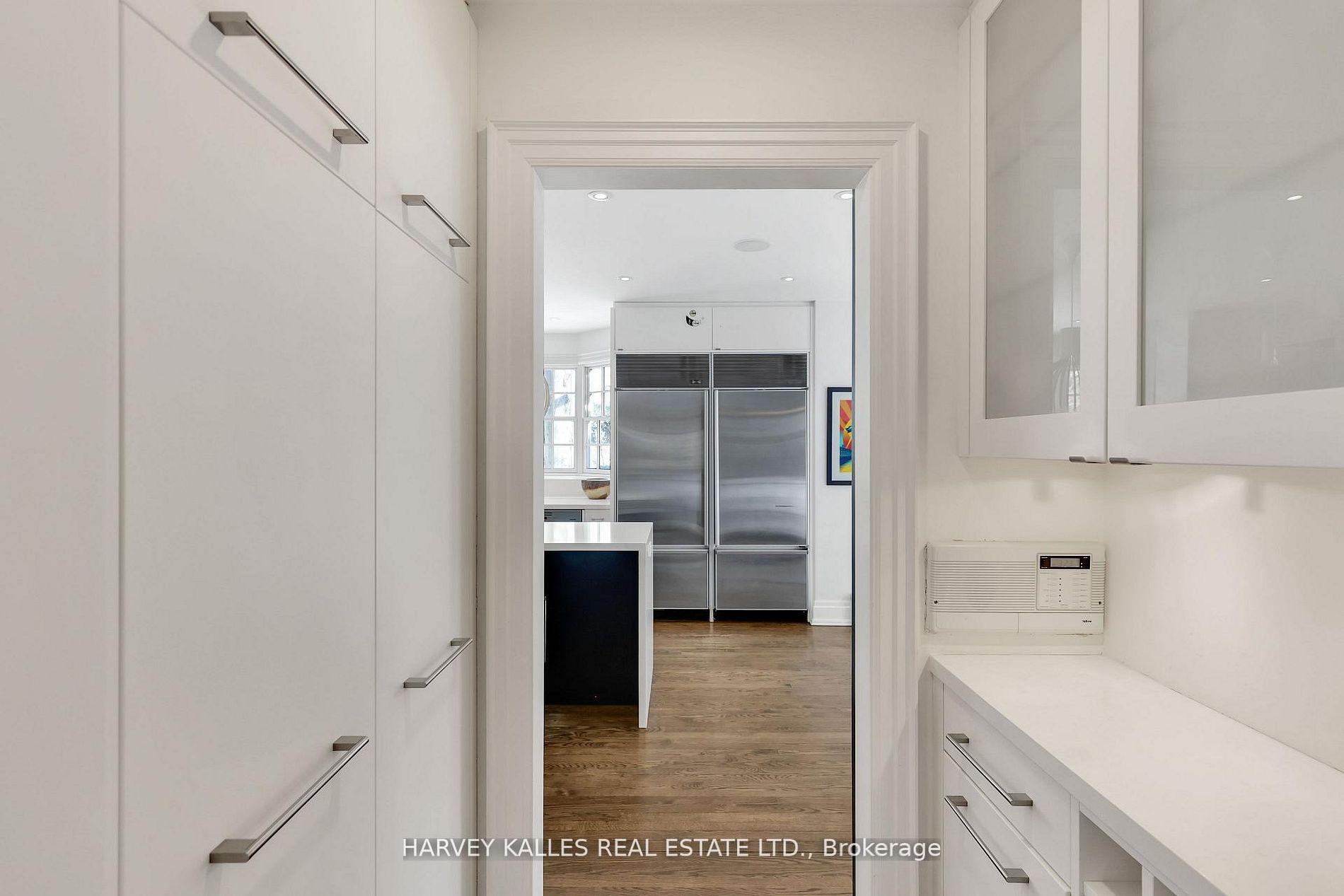 444 Russell Hill Road