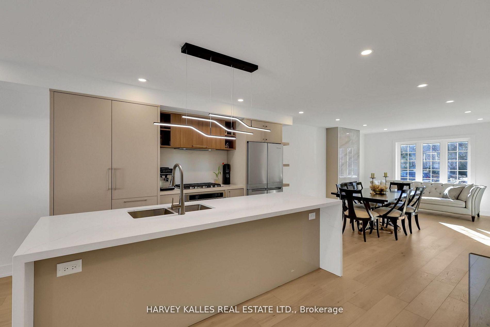 207 Sutherland Drive