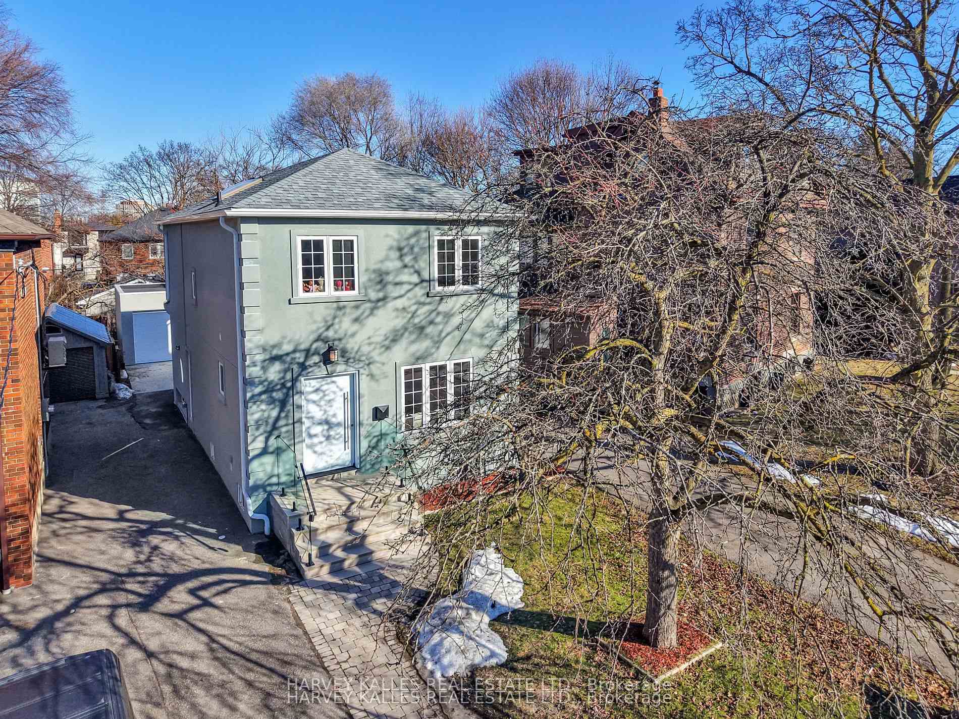 207 Sutherland Drive