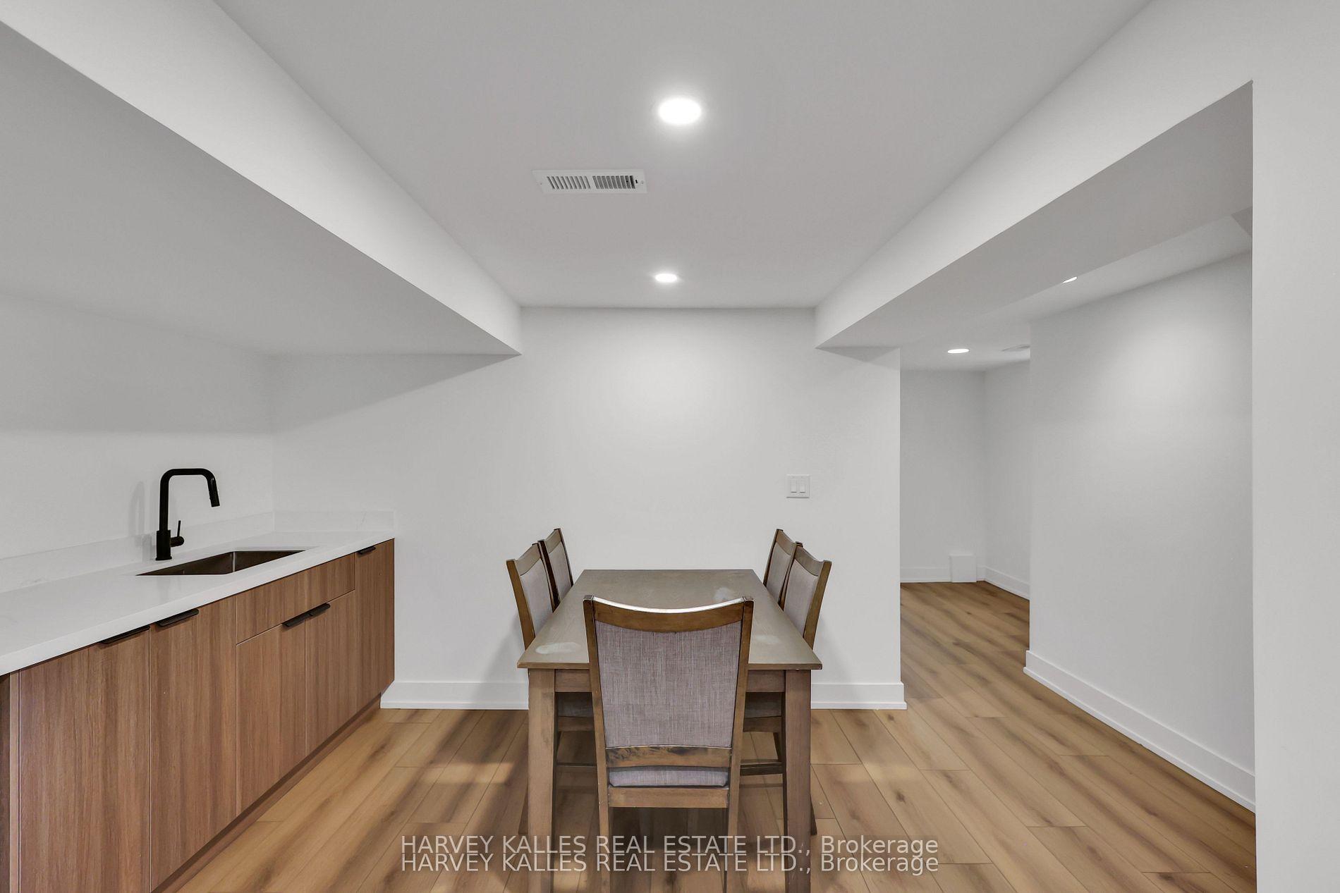 207 Sutherland Drive