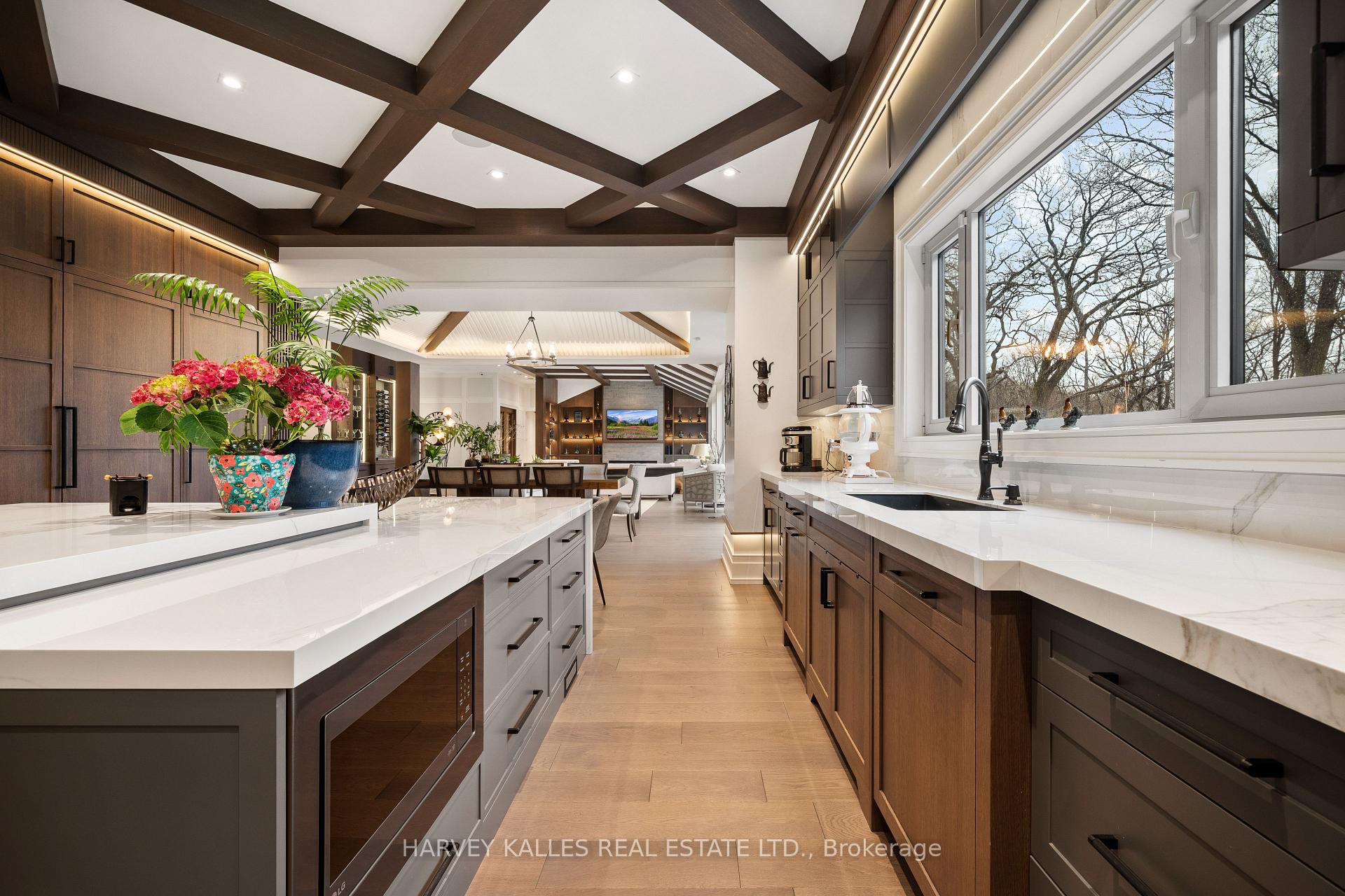 140 Sandringham Drive