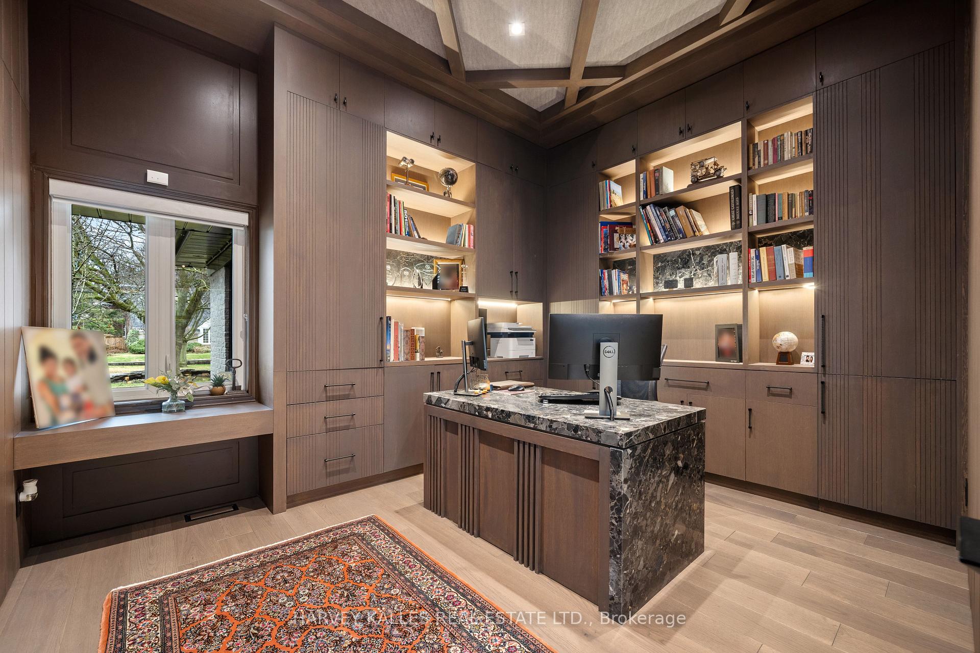 140 Sandringham Drive