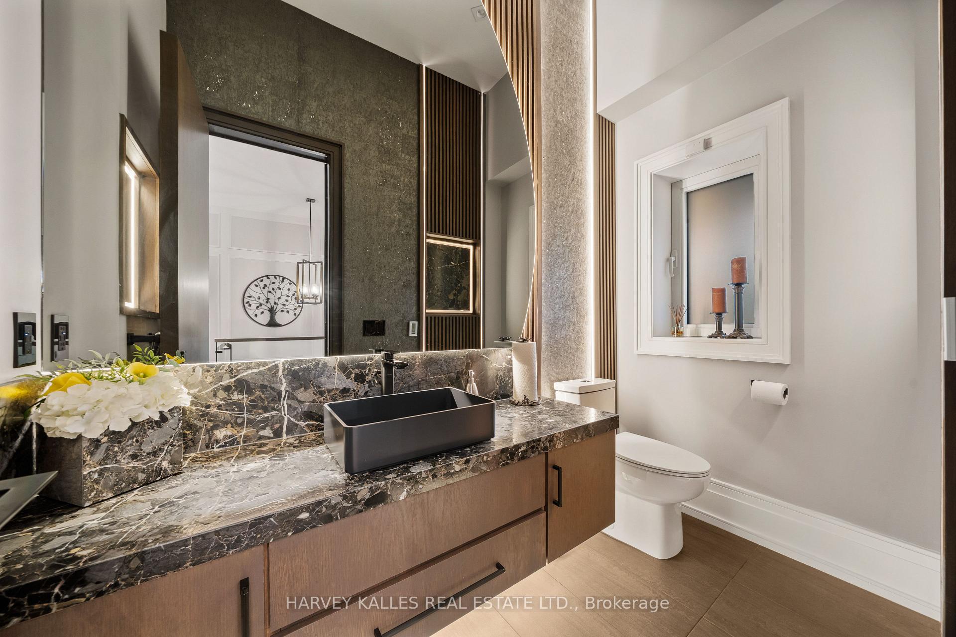 140 Sandringham Drive