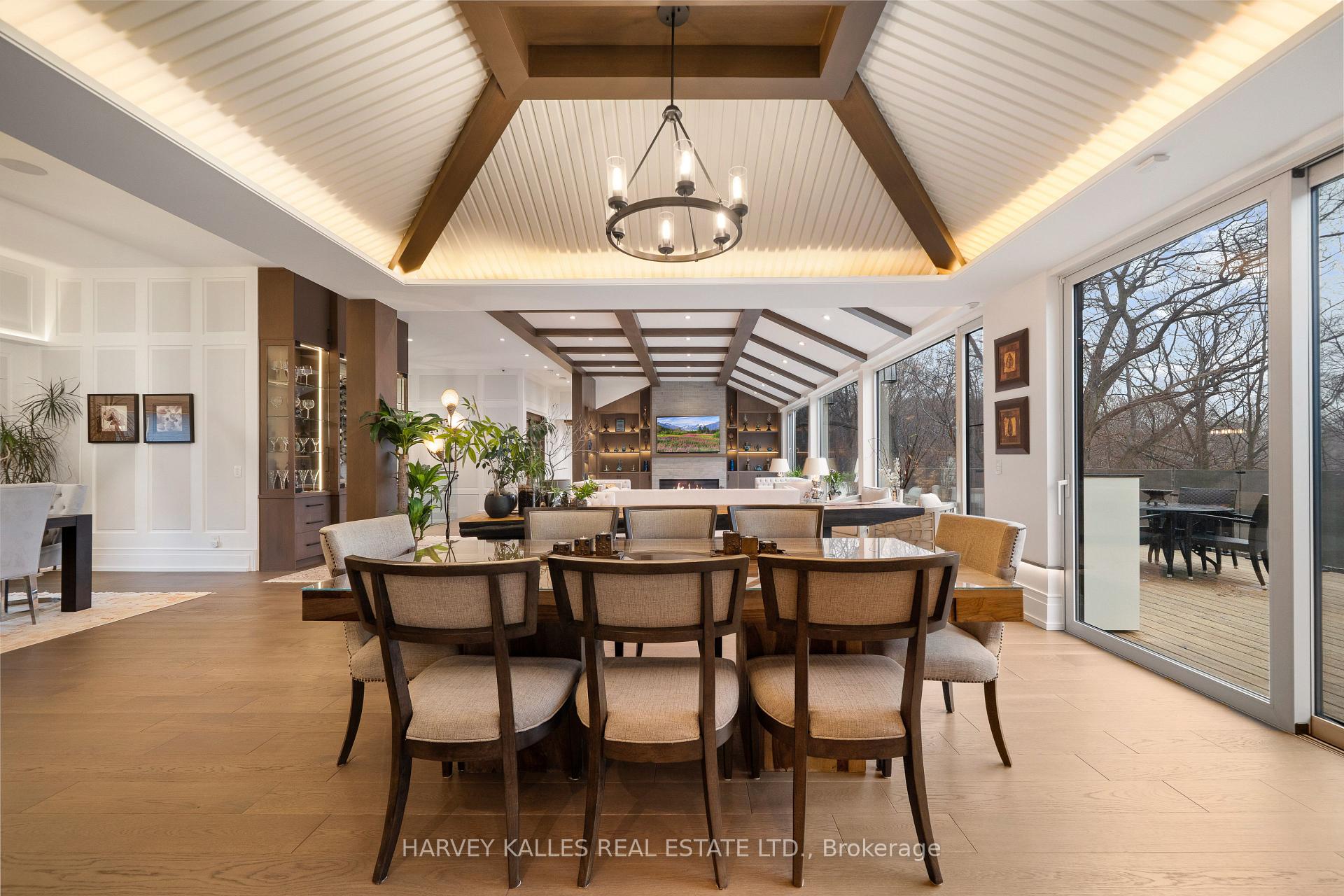 140 Sandringham Drive