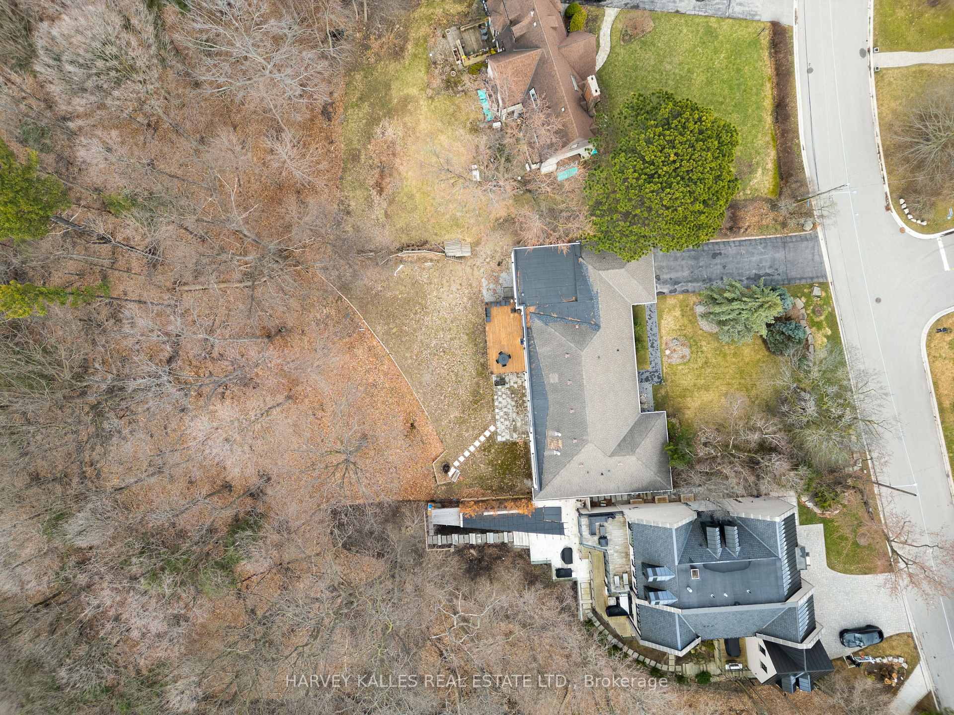 140 Sandringham Drive