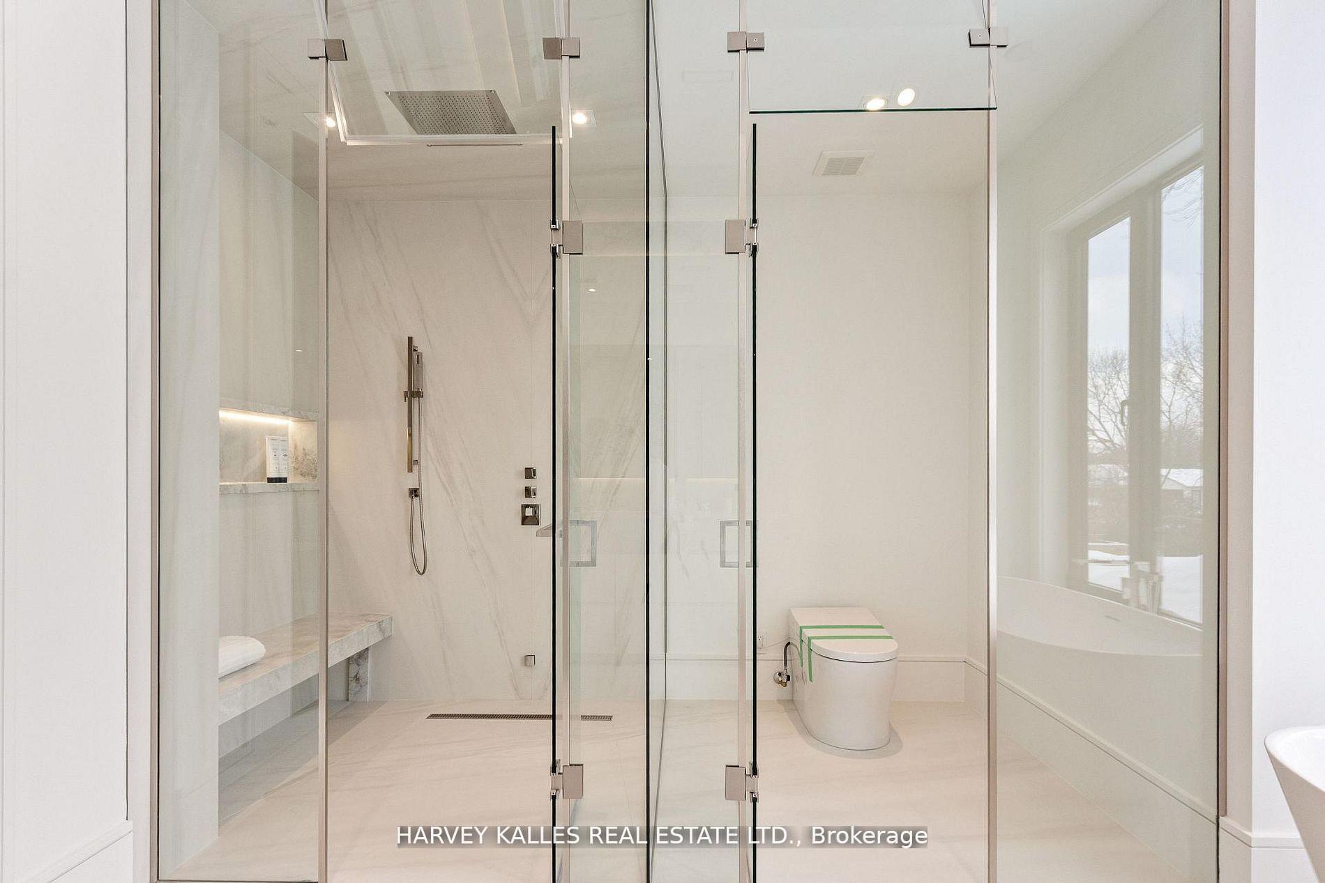 370 Glengrove Avenue W