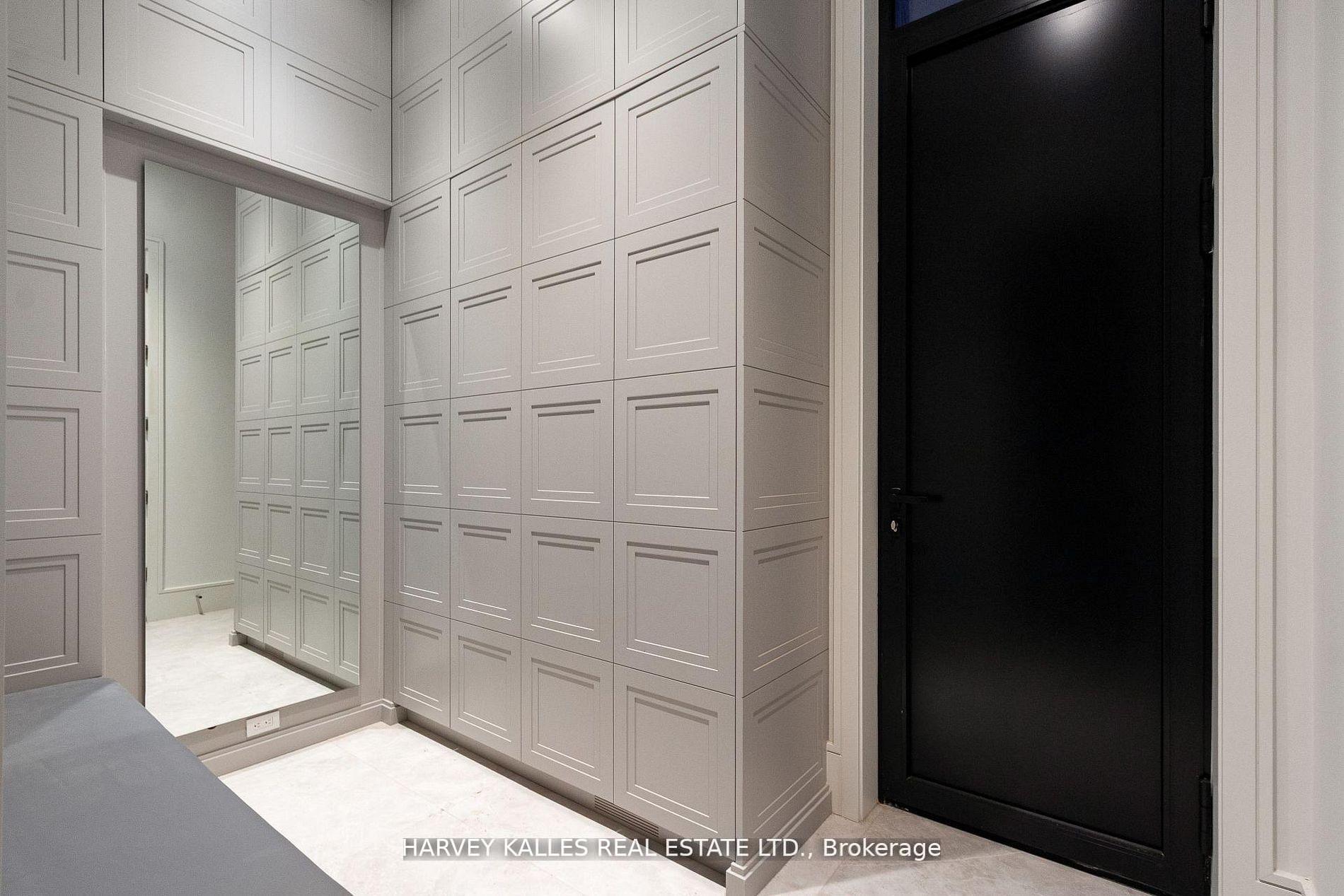 370 Glengrove Avenue W