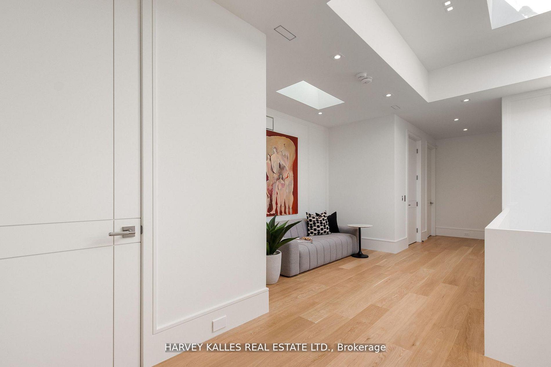 370 Glengrove Avenue W