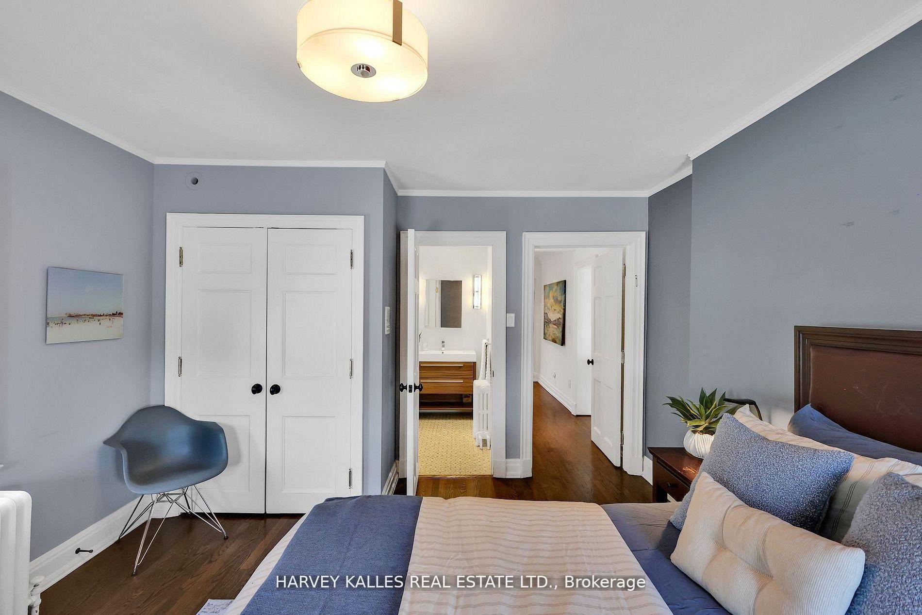 444 Russell Hill Road