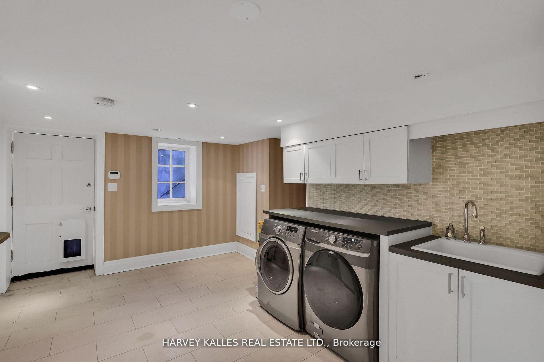 444 Russell Hill Road