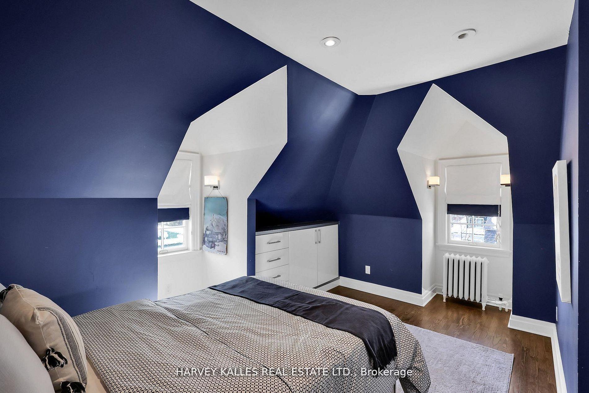 444 Russell Hill Road