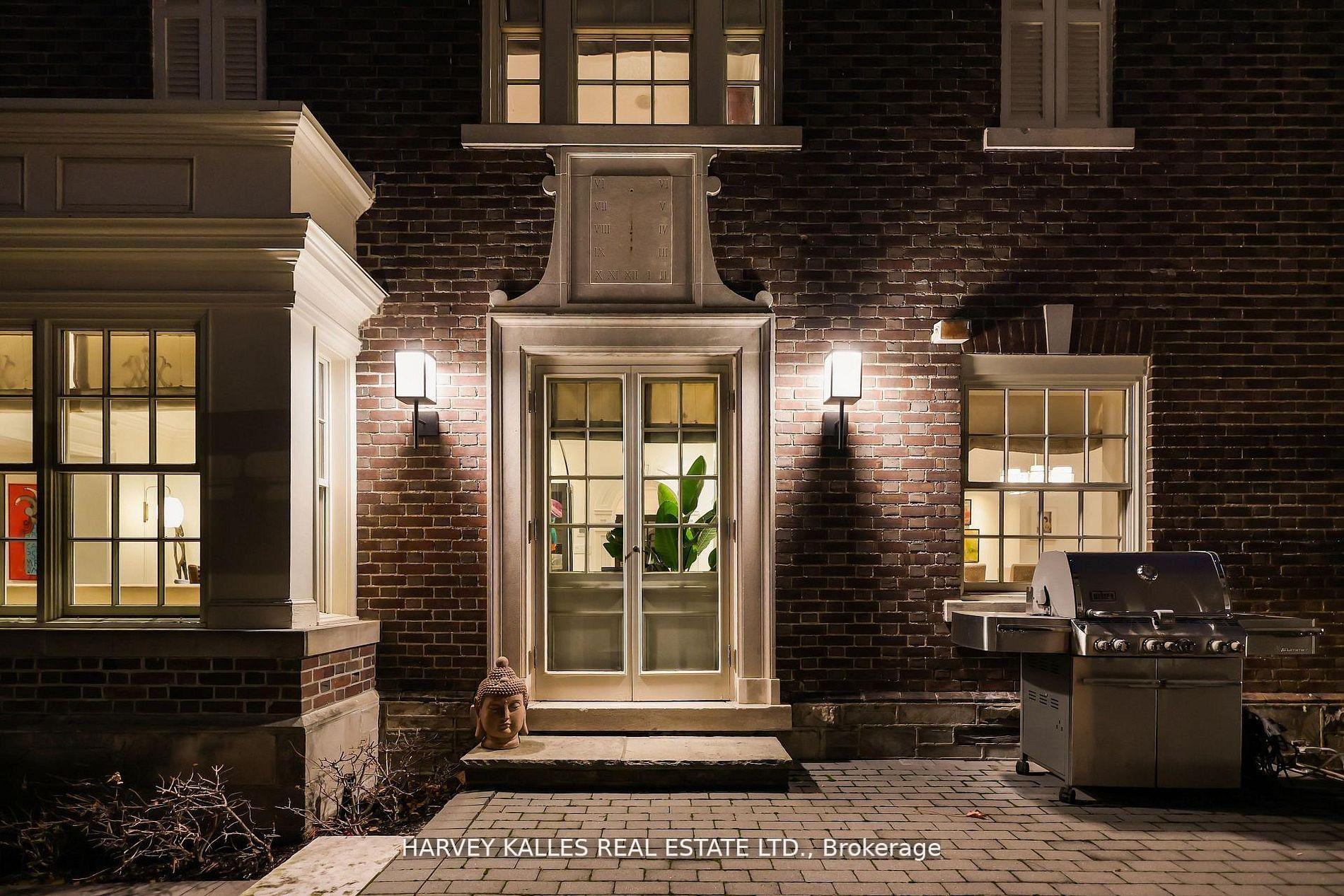 444 Russell Hill Road