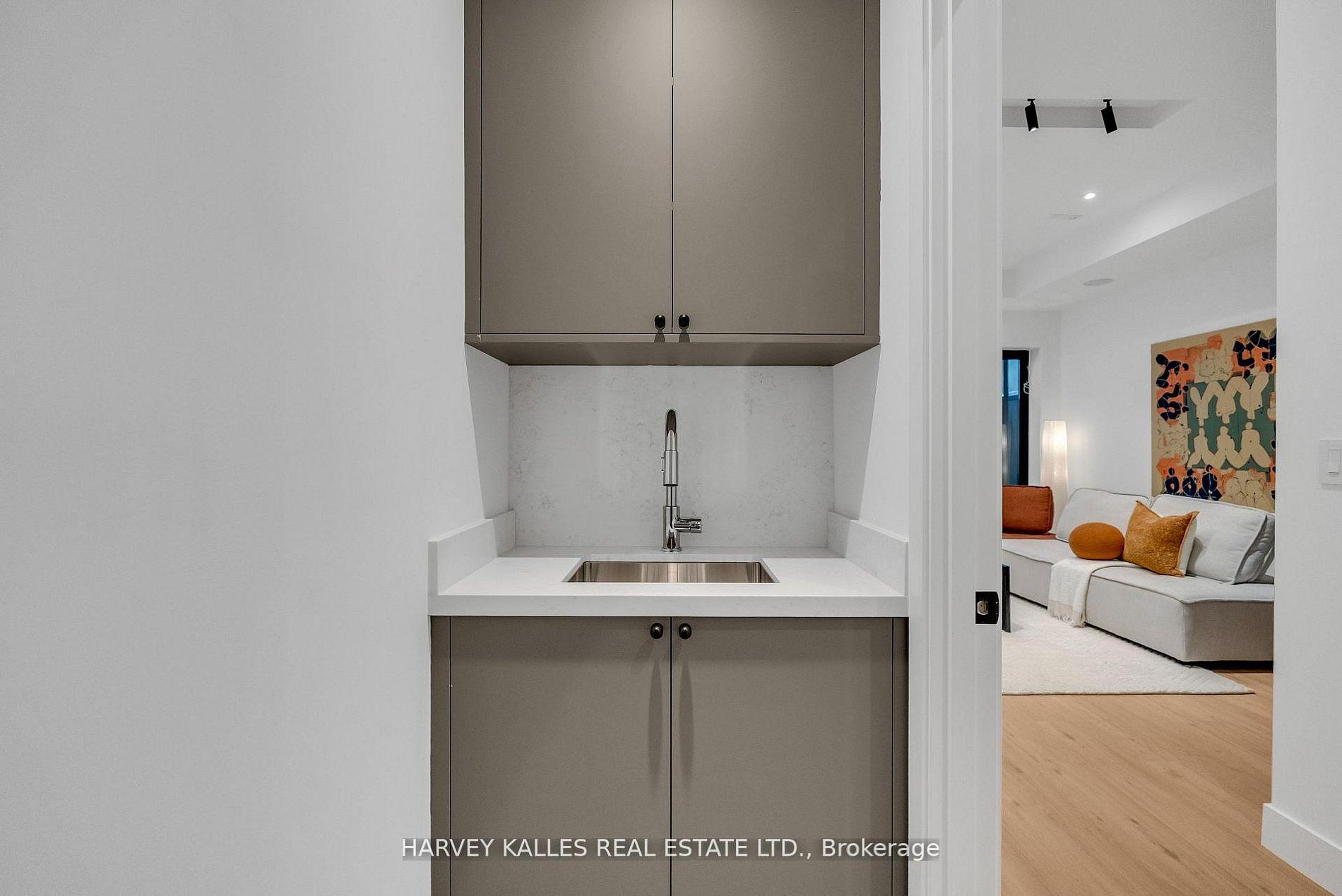 101 Briar Hill Avenue