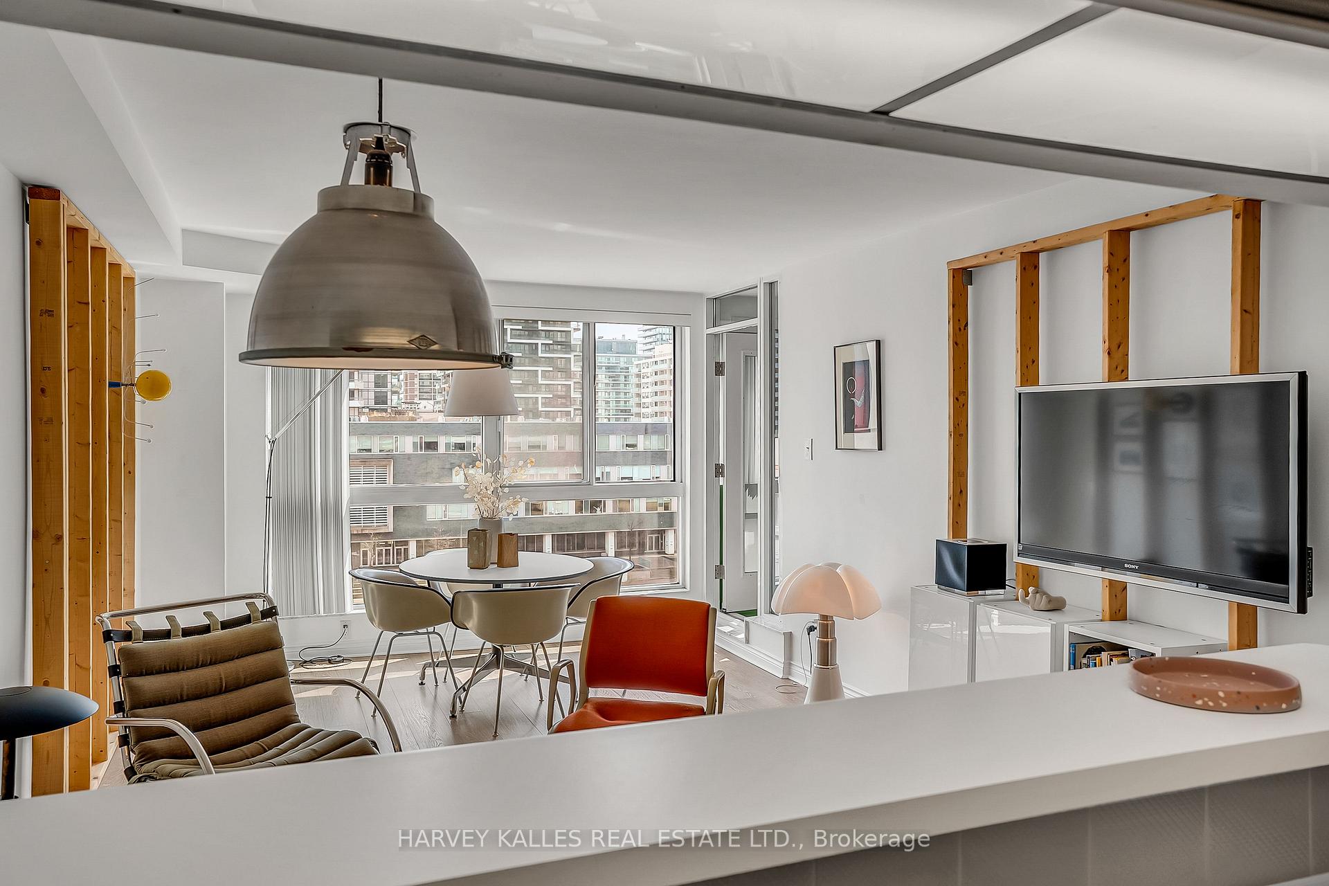 7 Broadway Avenue 609