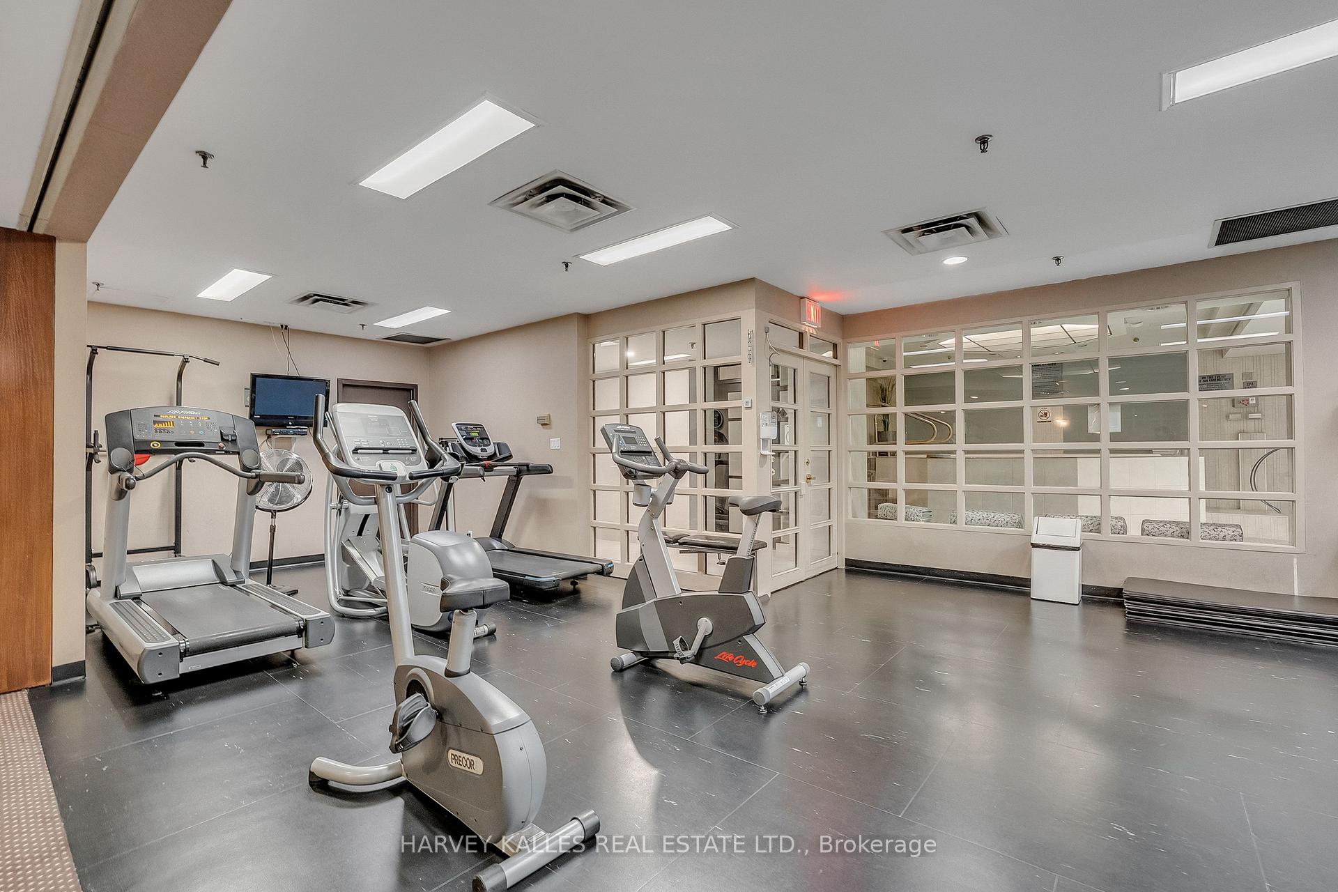 7 Broadway Avenue 609