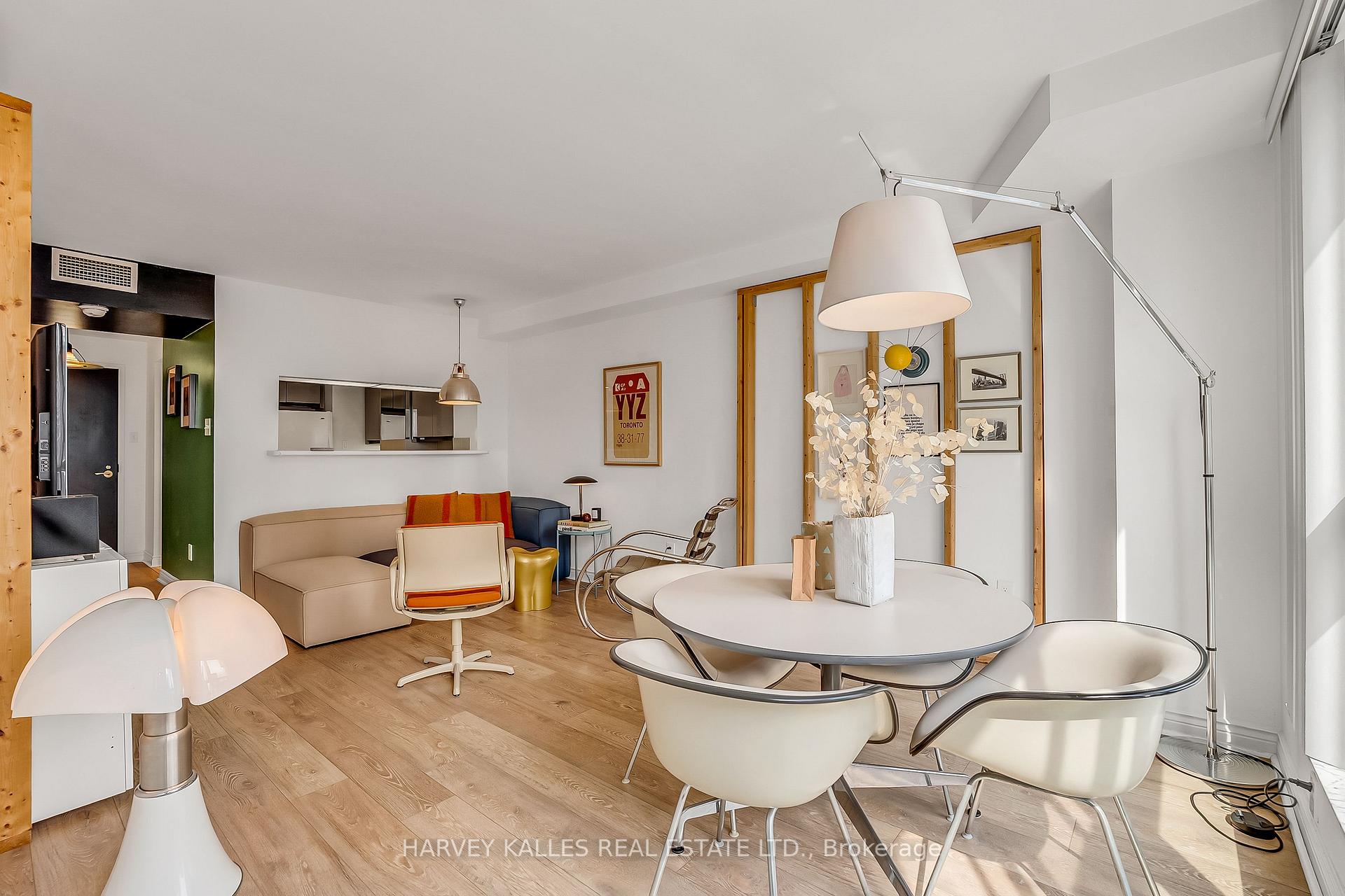 7 Broadway Avenue 609