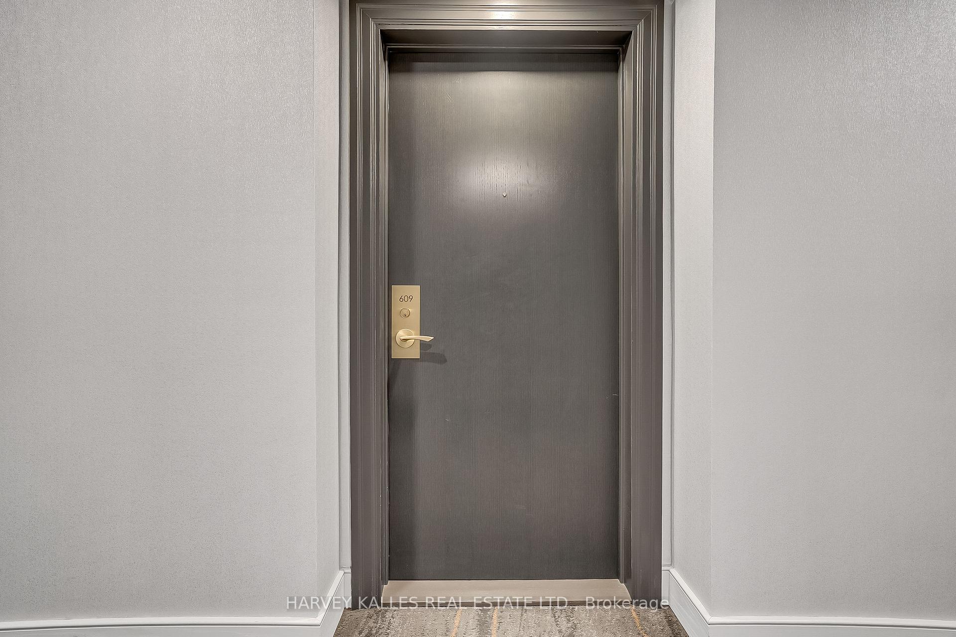 7 Broadway Avenue 609