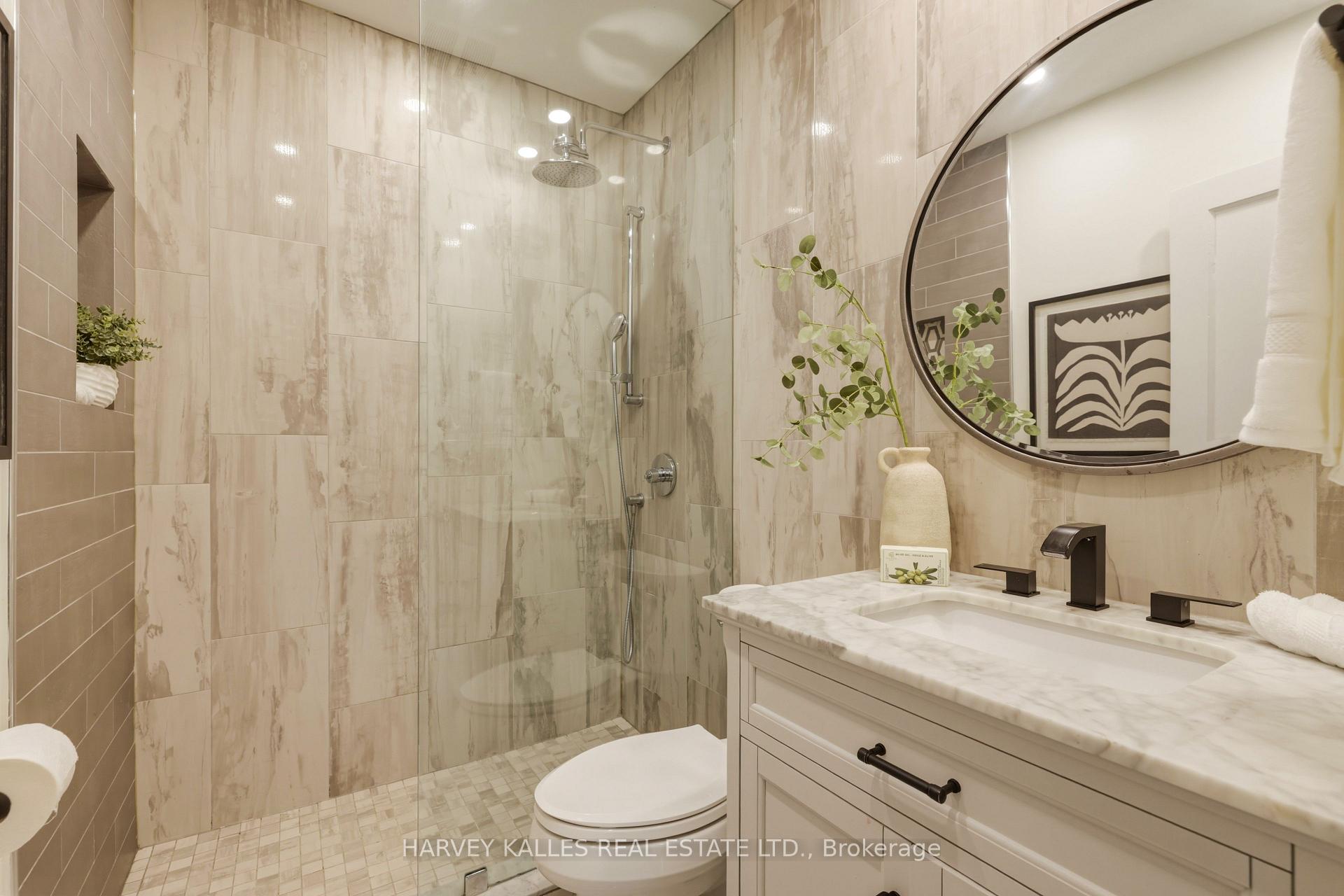 683 Hillsdale Avenue E