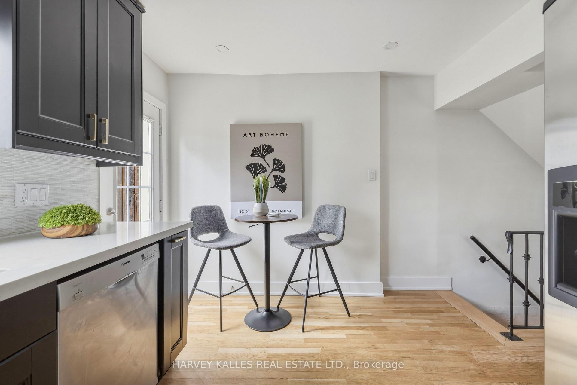 683 Hillsdale Avenue E