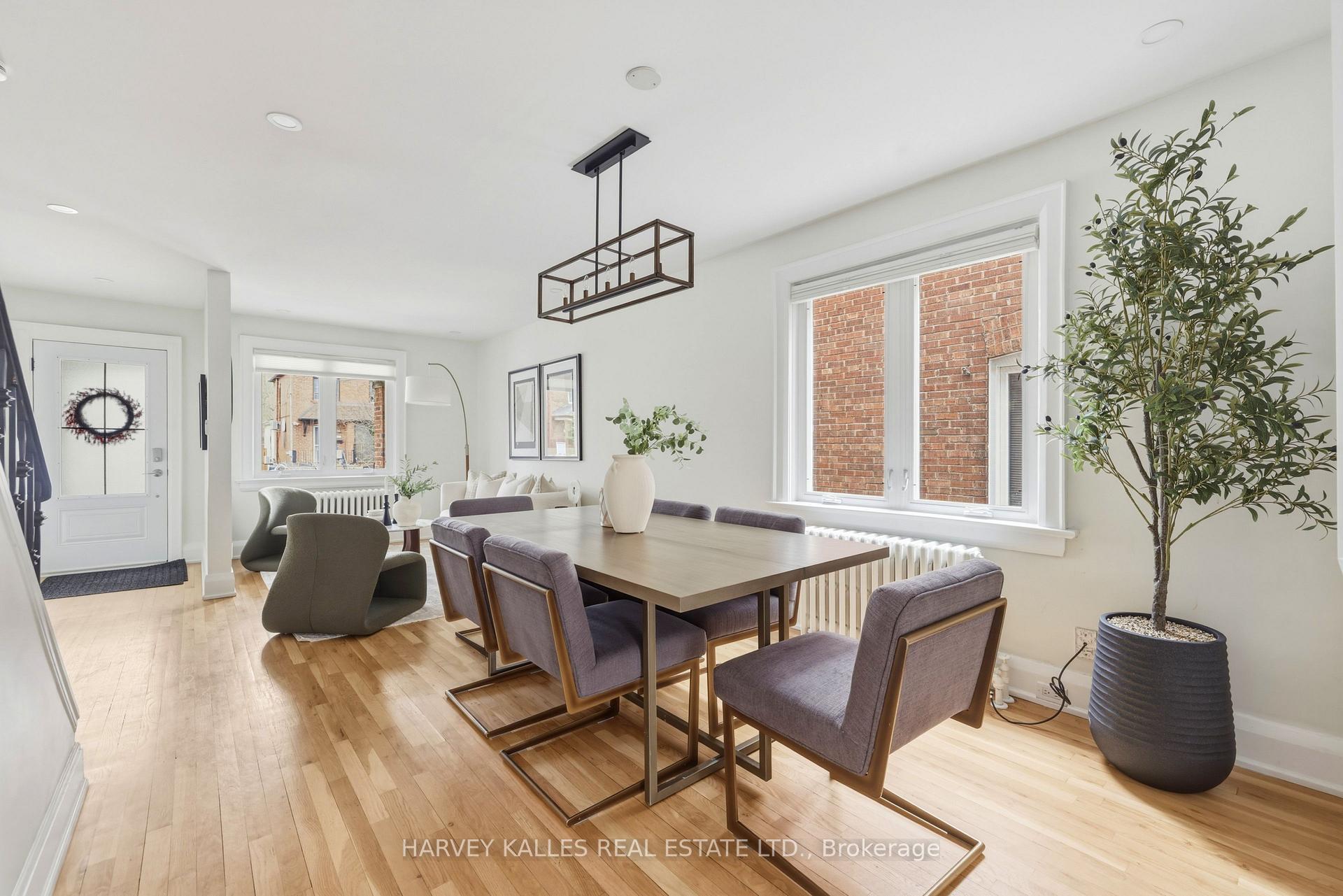 683 Hillsdale Avenue E