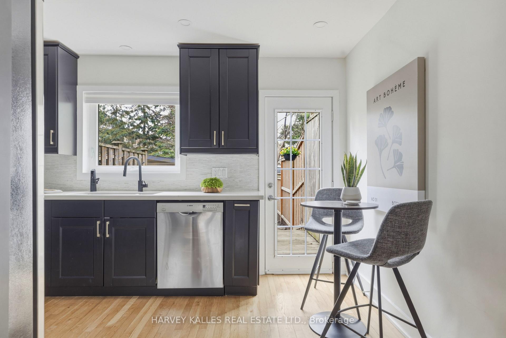 683 Hillsdale Avenue E