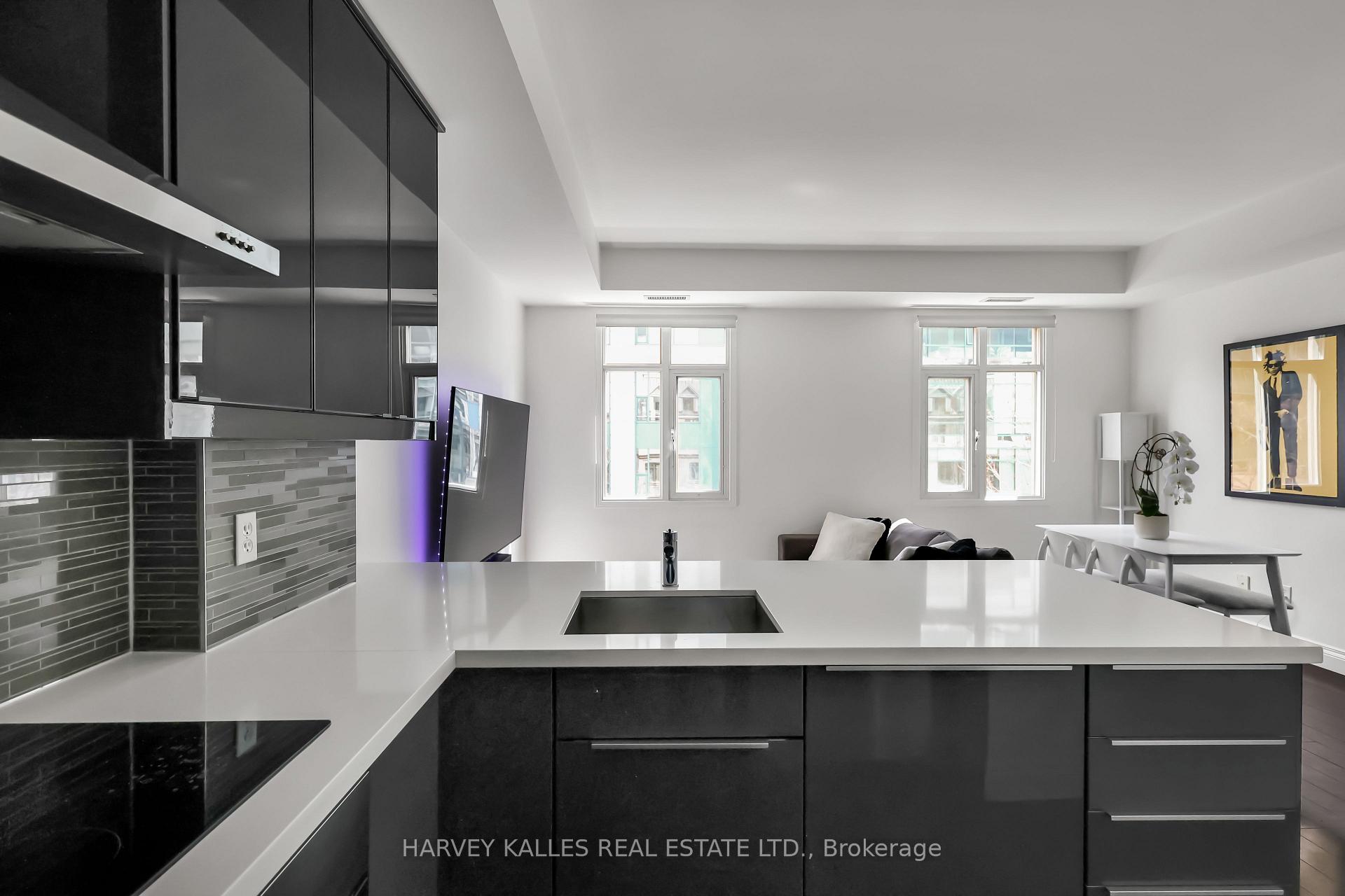 500 Richmond Street W Ph29