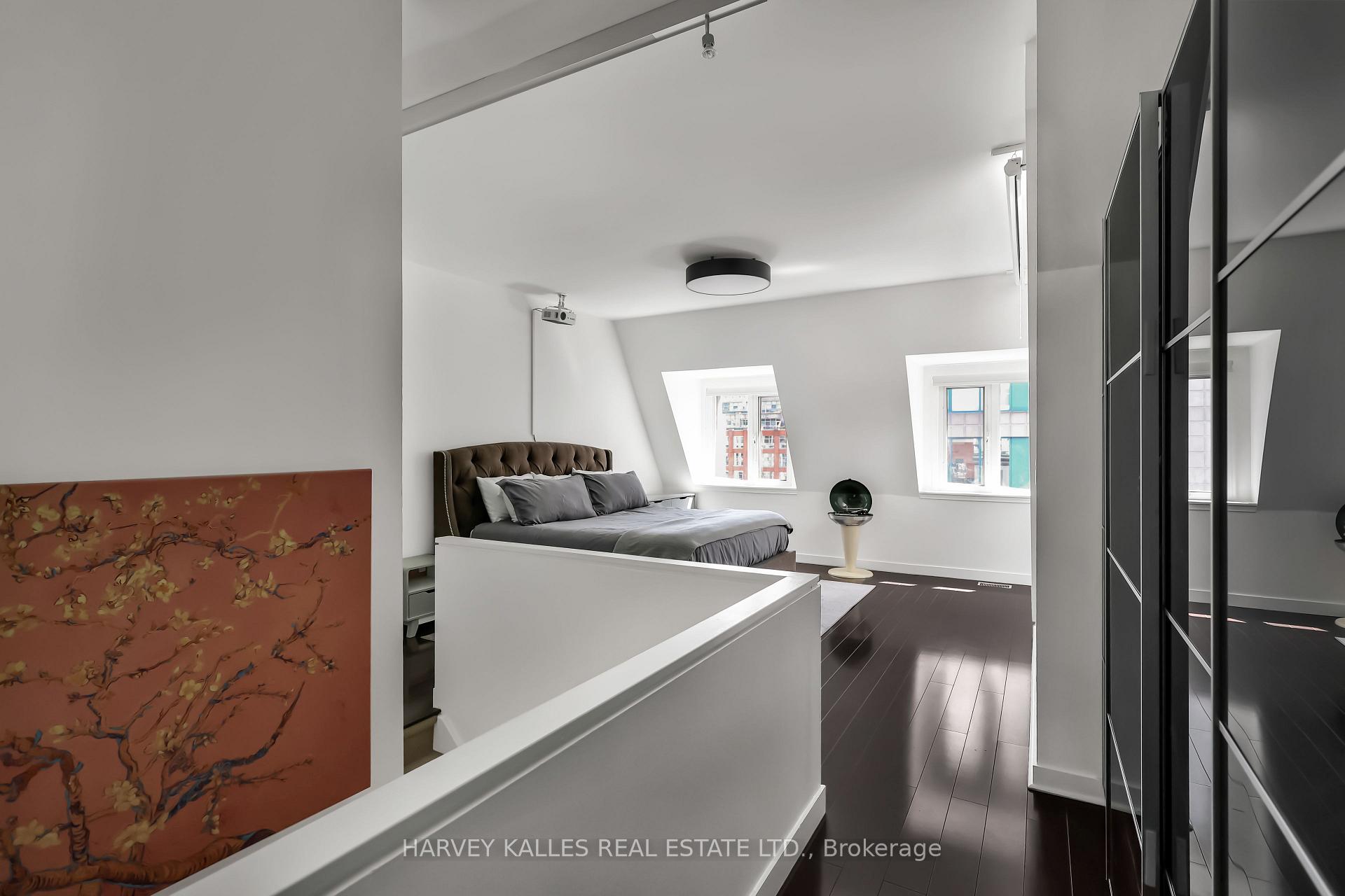 500 Richmond Street W Ph29