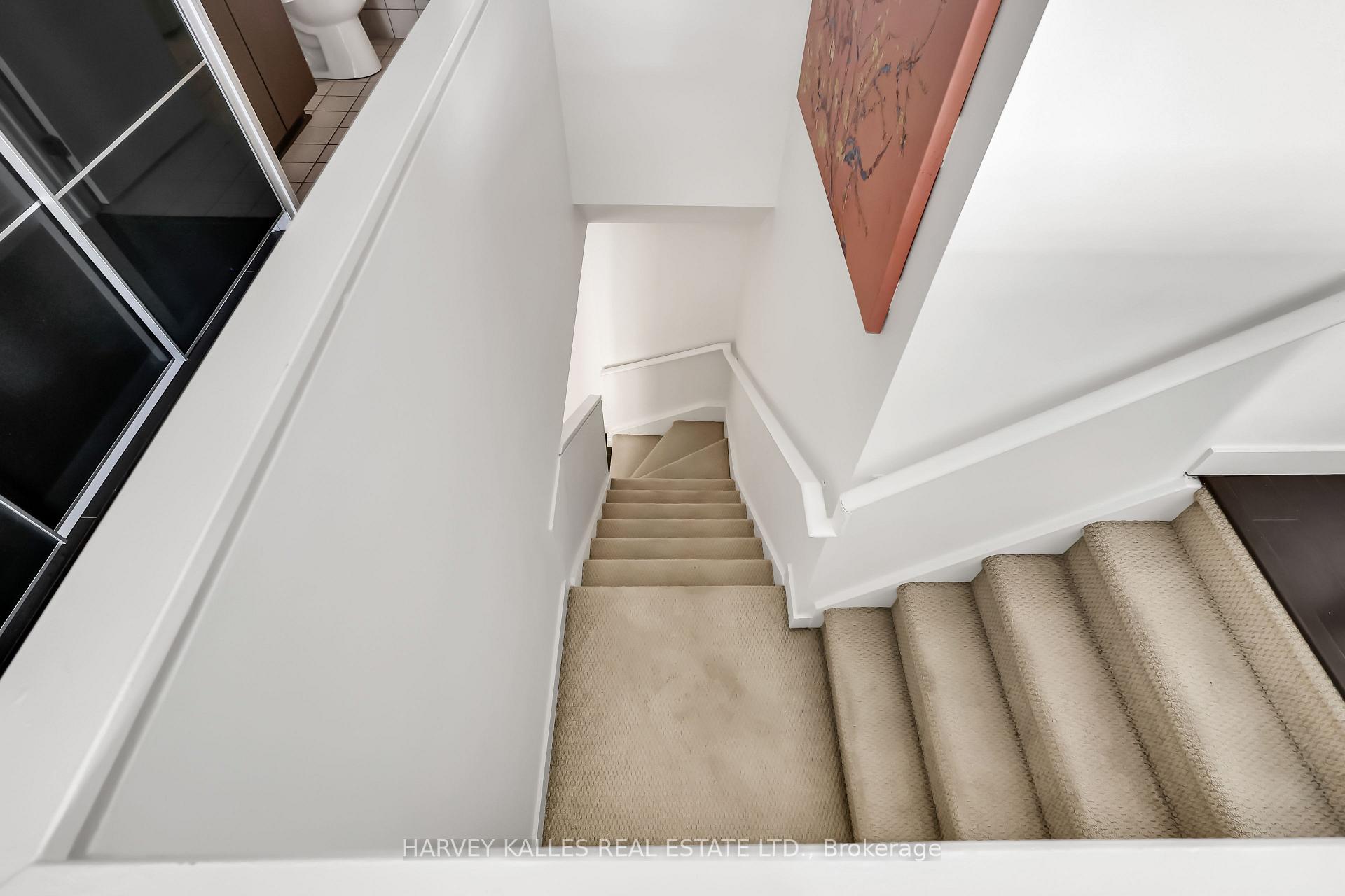 500 Richmond Street W Ph29