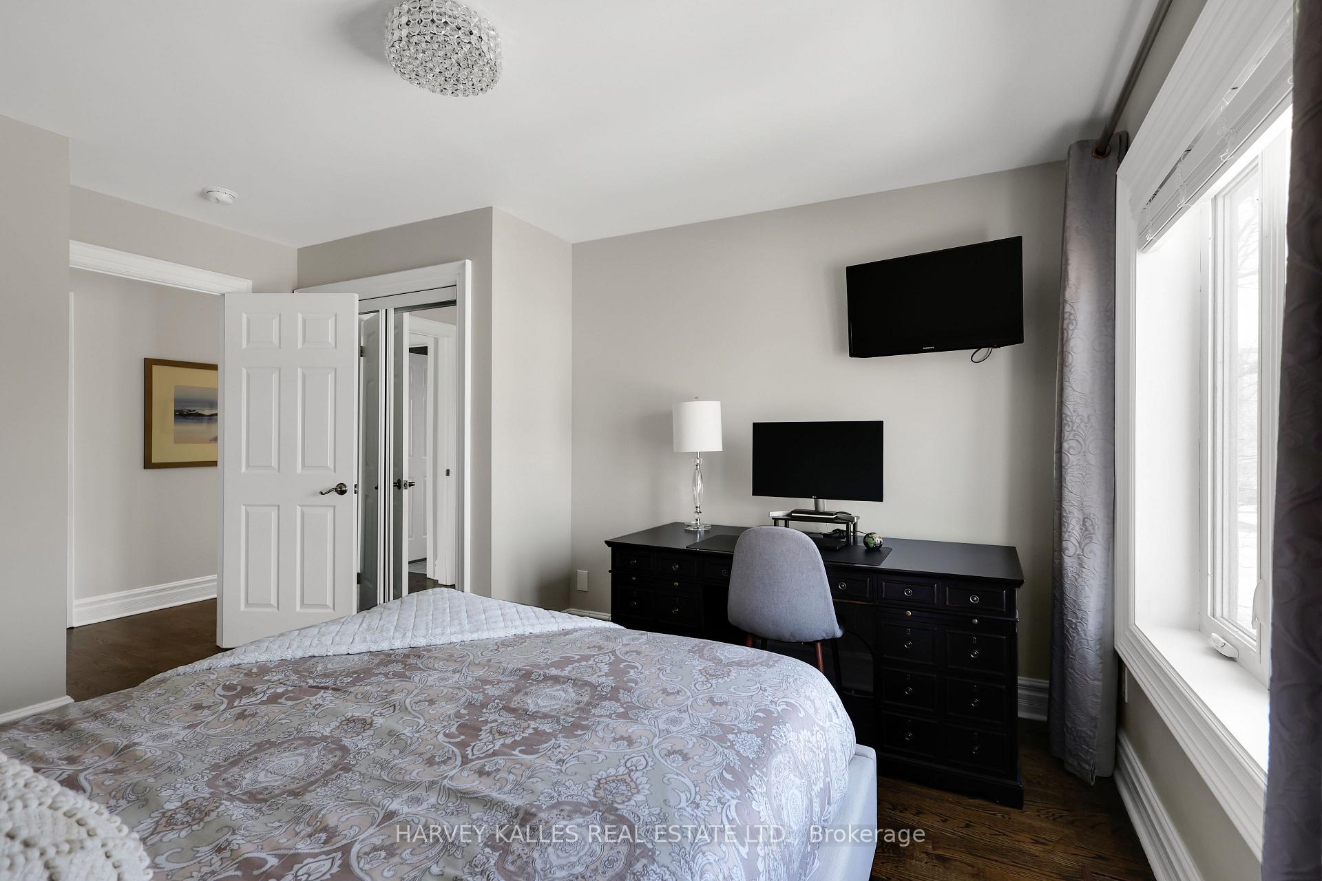 131 Bannockburn Avenue