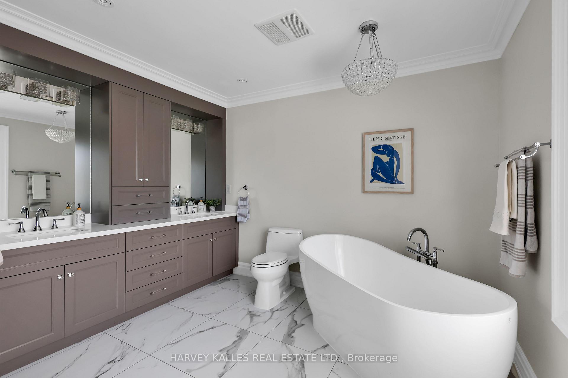 131 Bannockburn Avenue