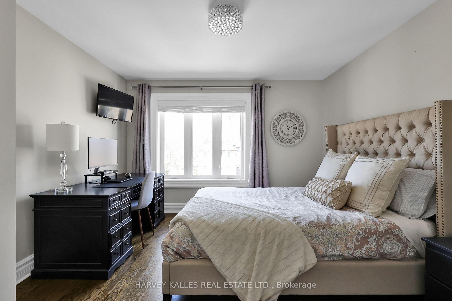 131 Bannockburn Avenue