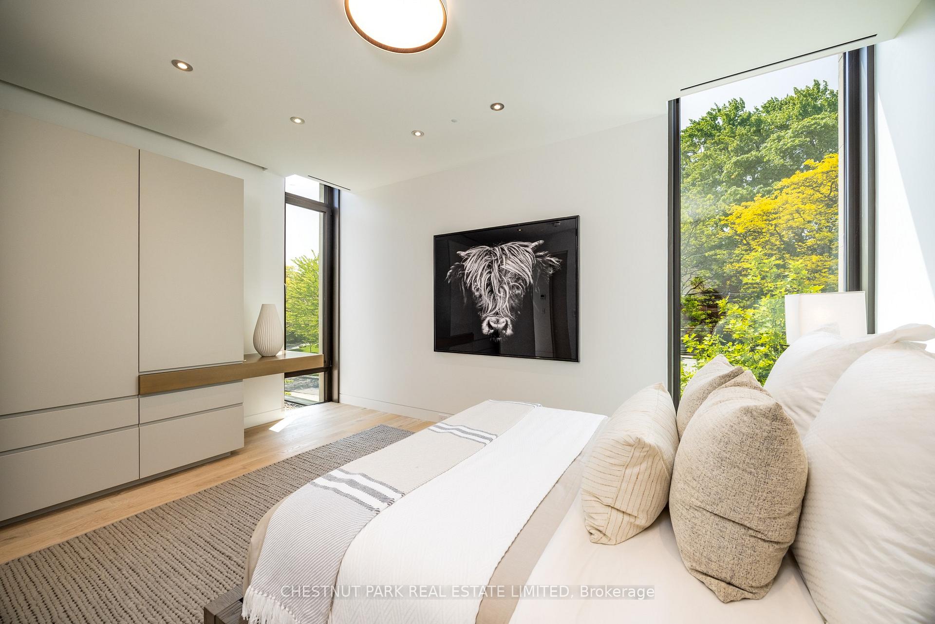 50 Teddington Park Avenue