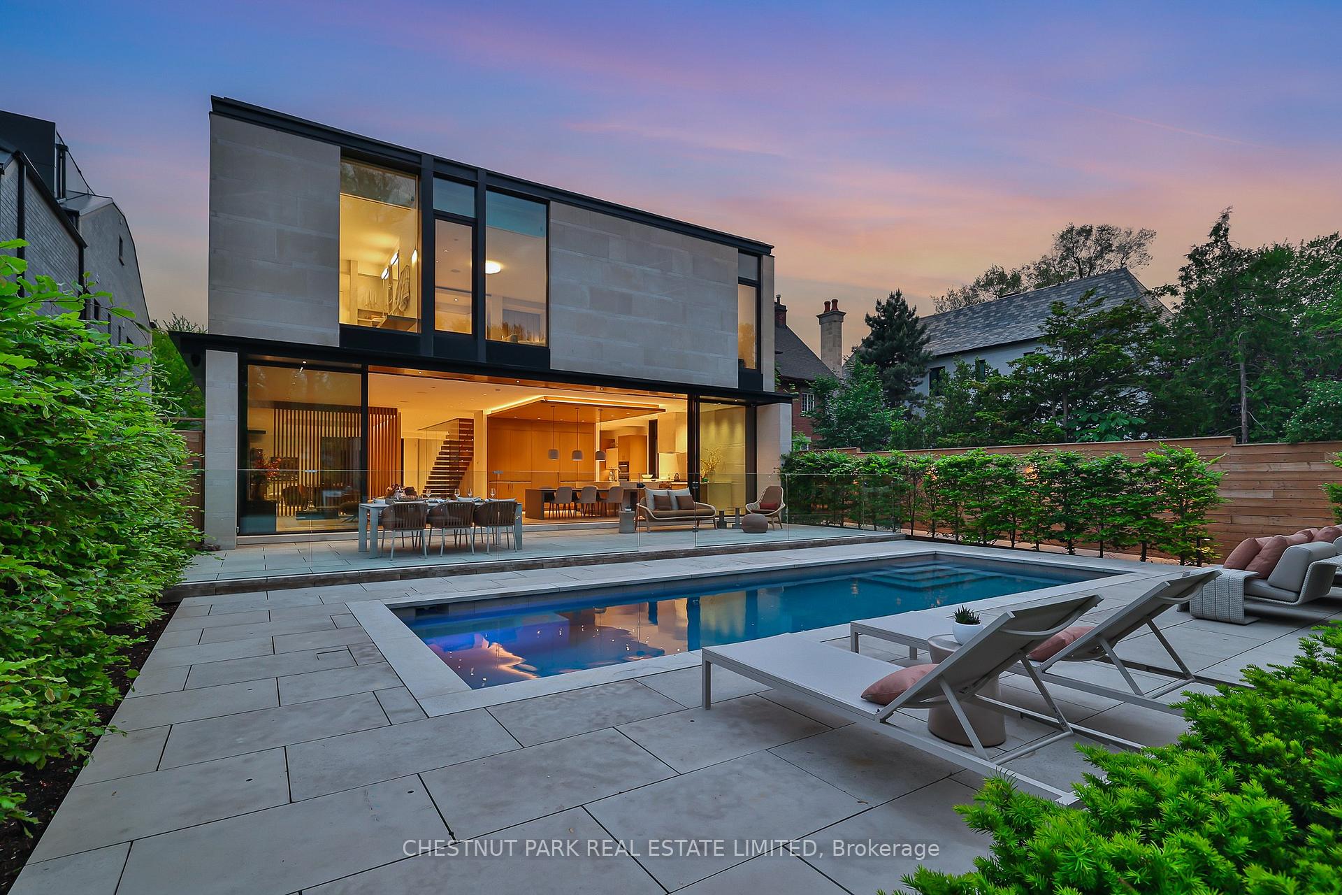 50 Teddington Park Avenue