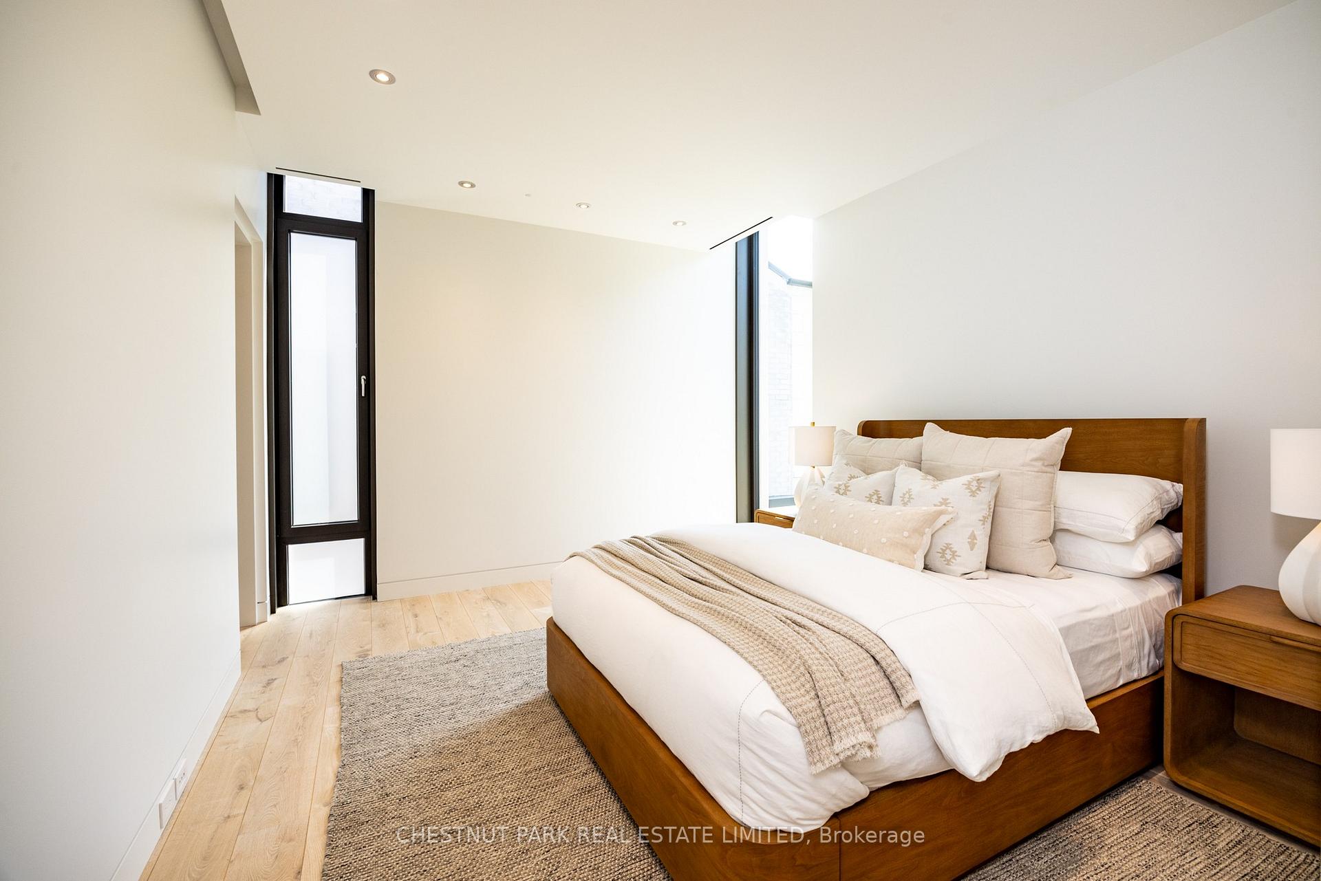 50 Teddington Park Avenue