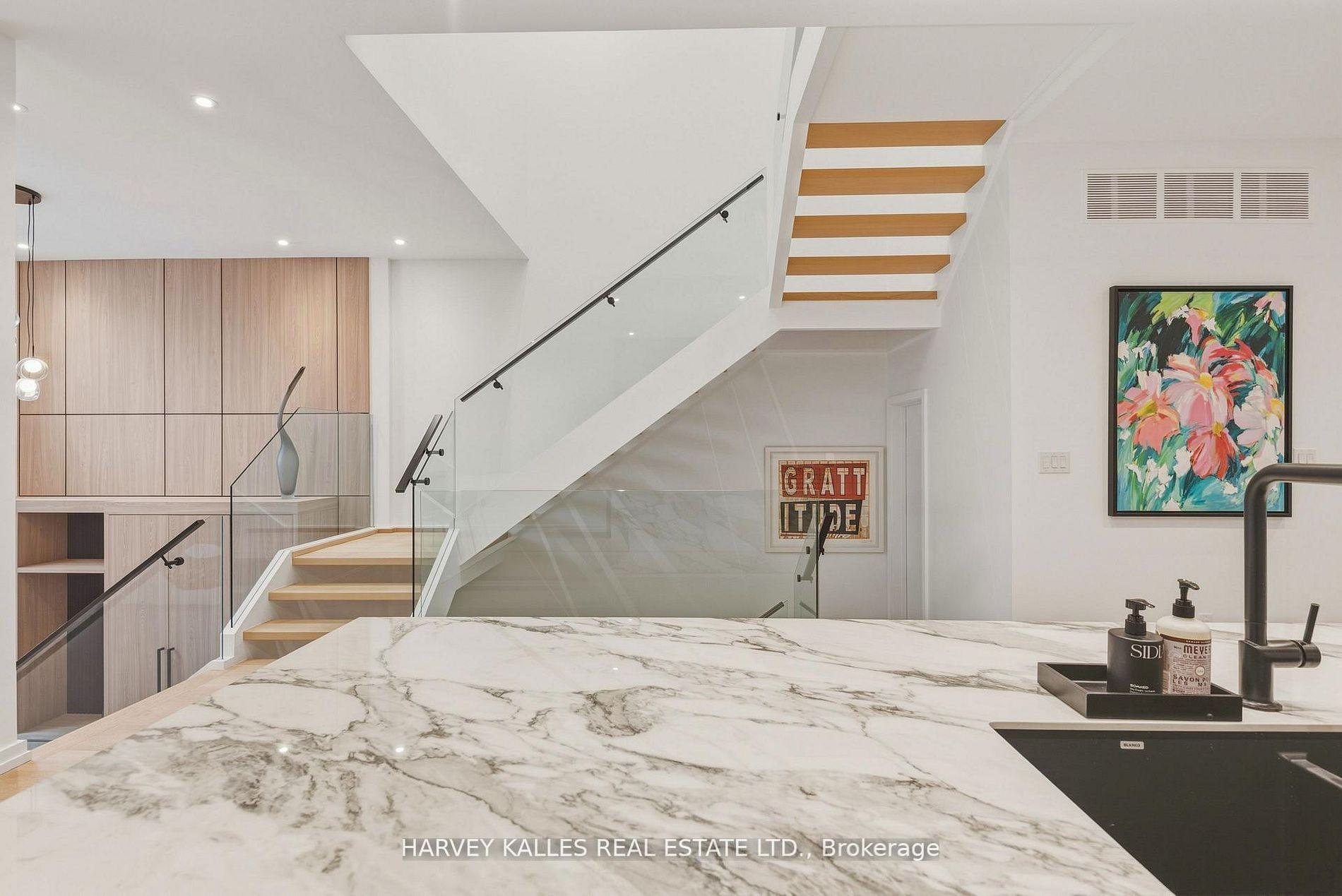 45 Gloucester Grove