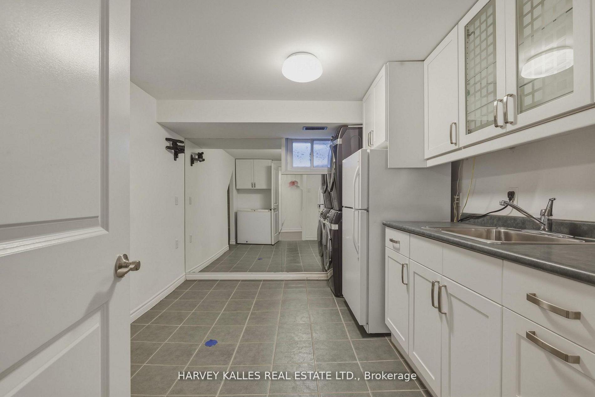 530 Blythwood Road