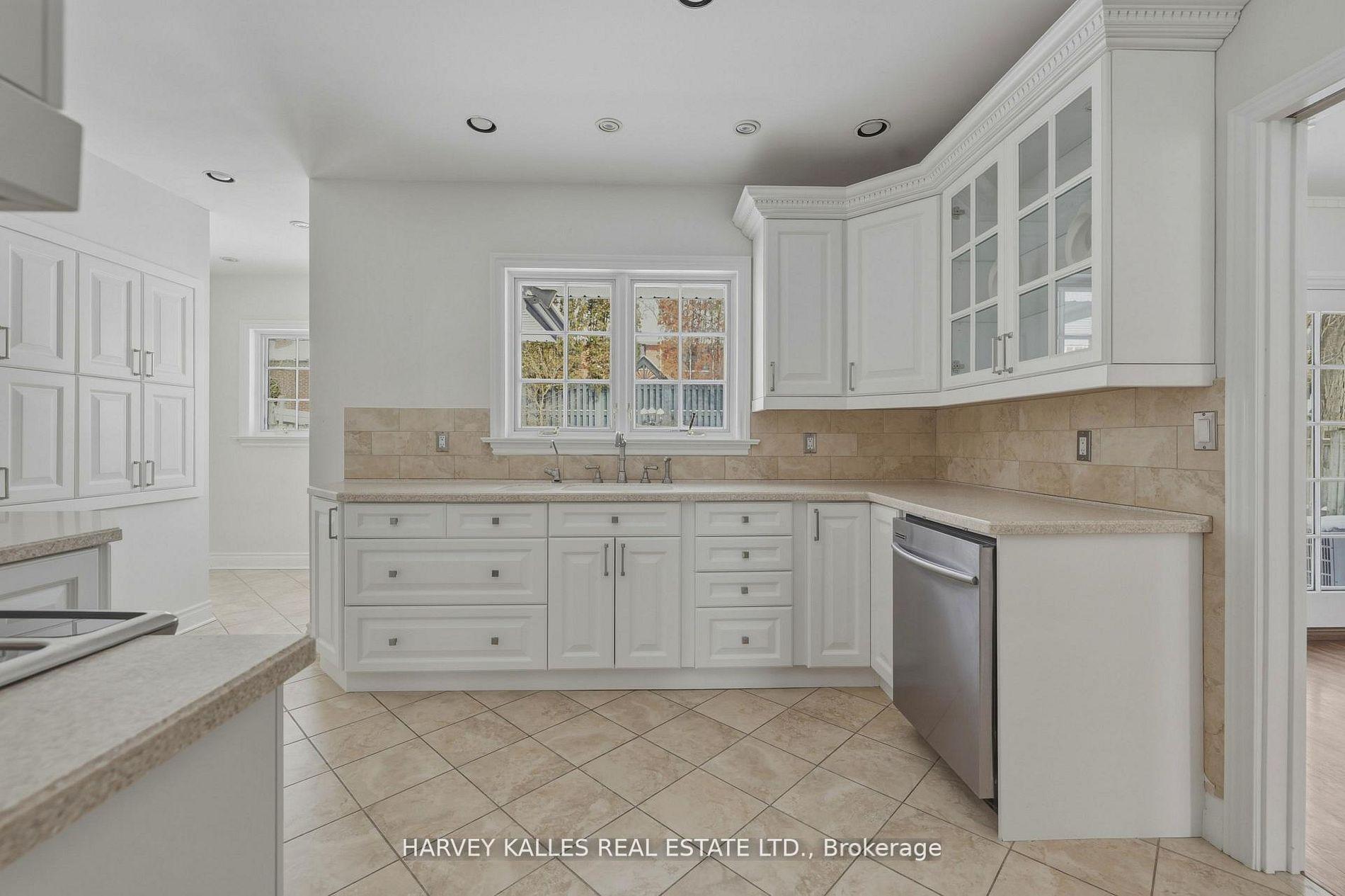 530 Blythwood Road