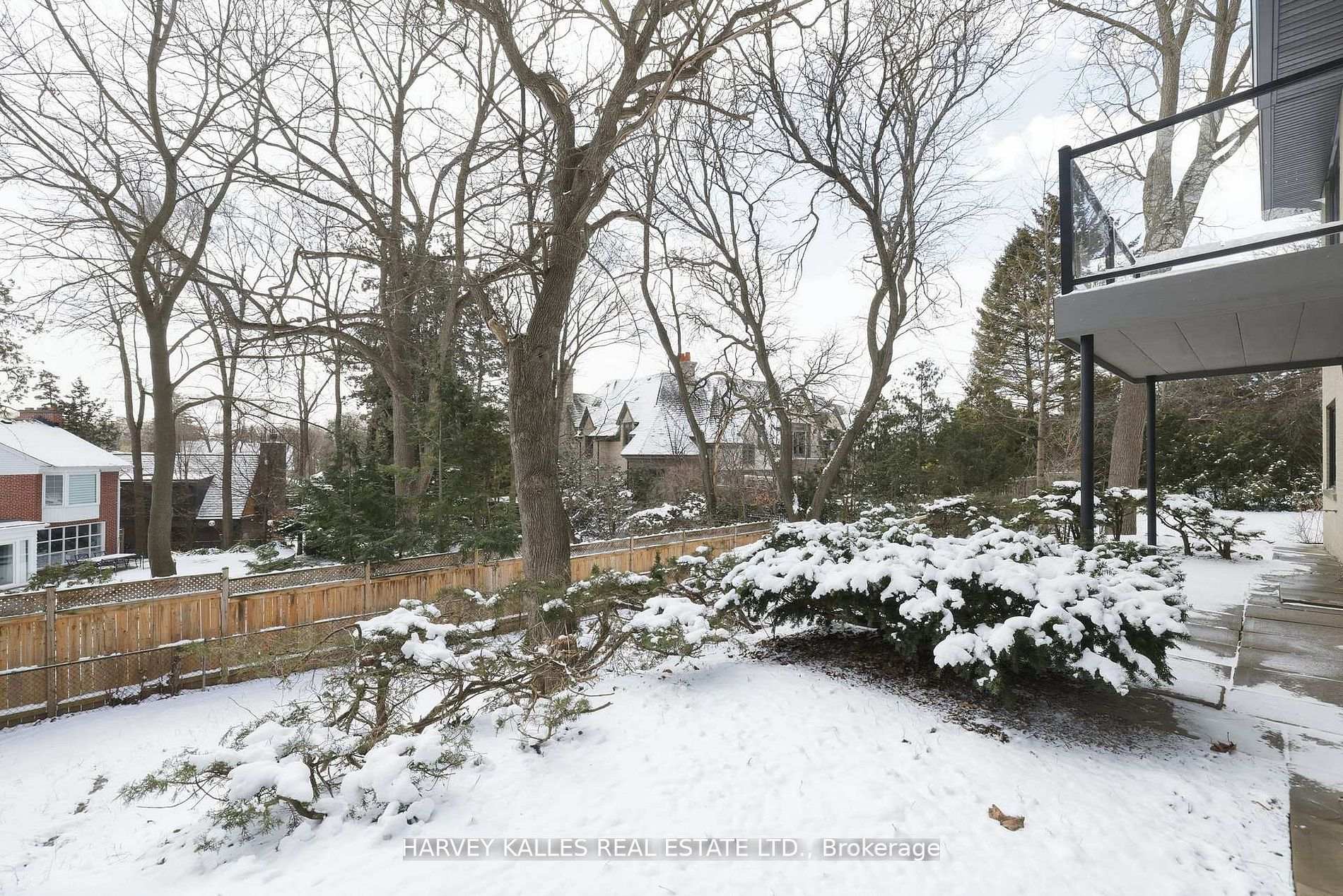 537 Blythwood Road