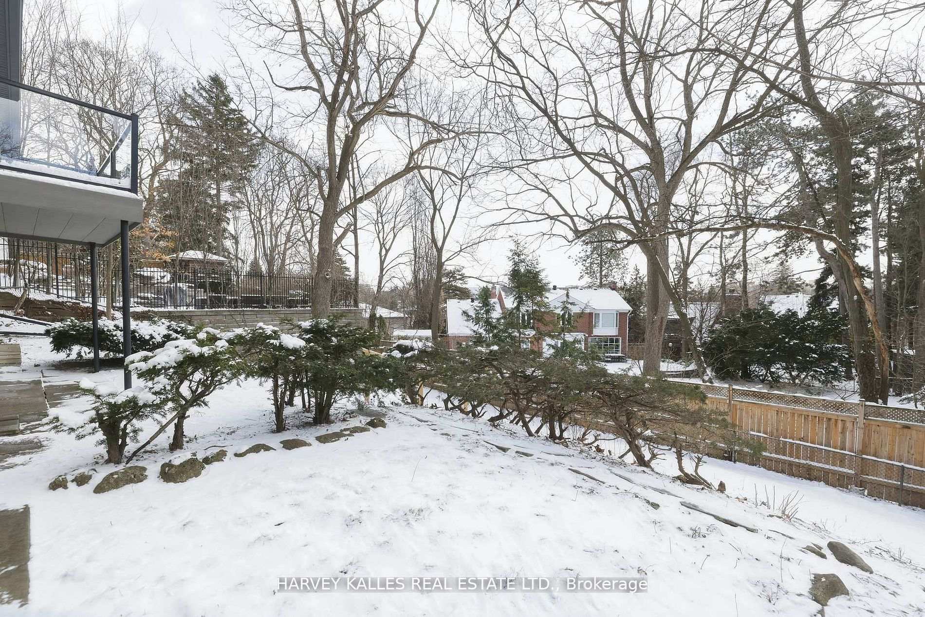 537 Blythwood Road