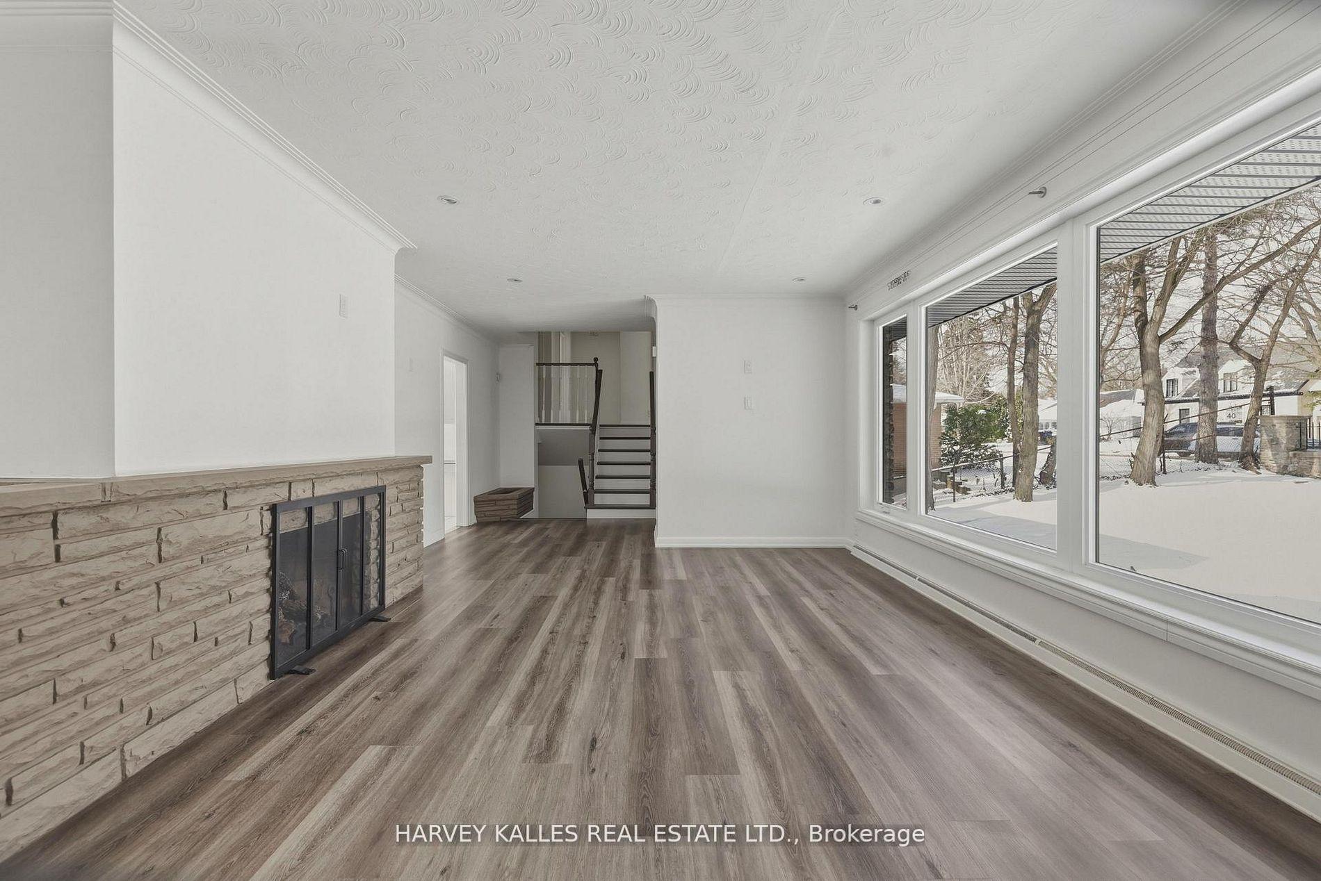 537 Blythwood Road