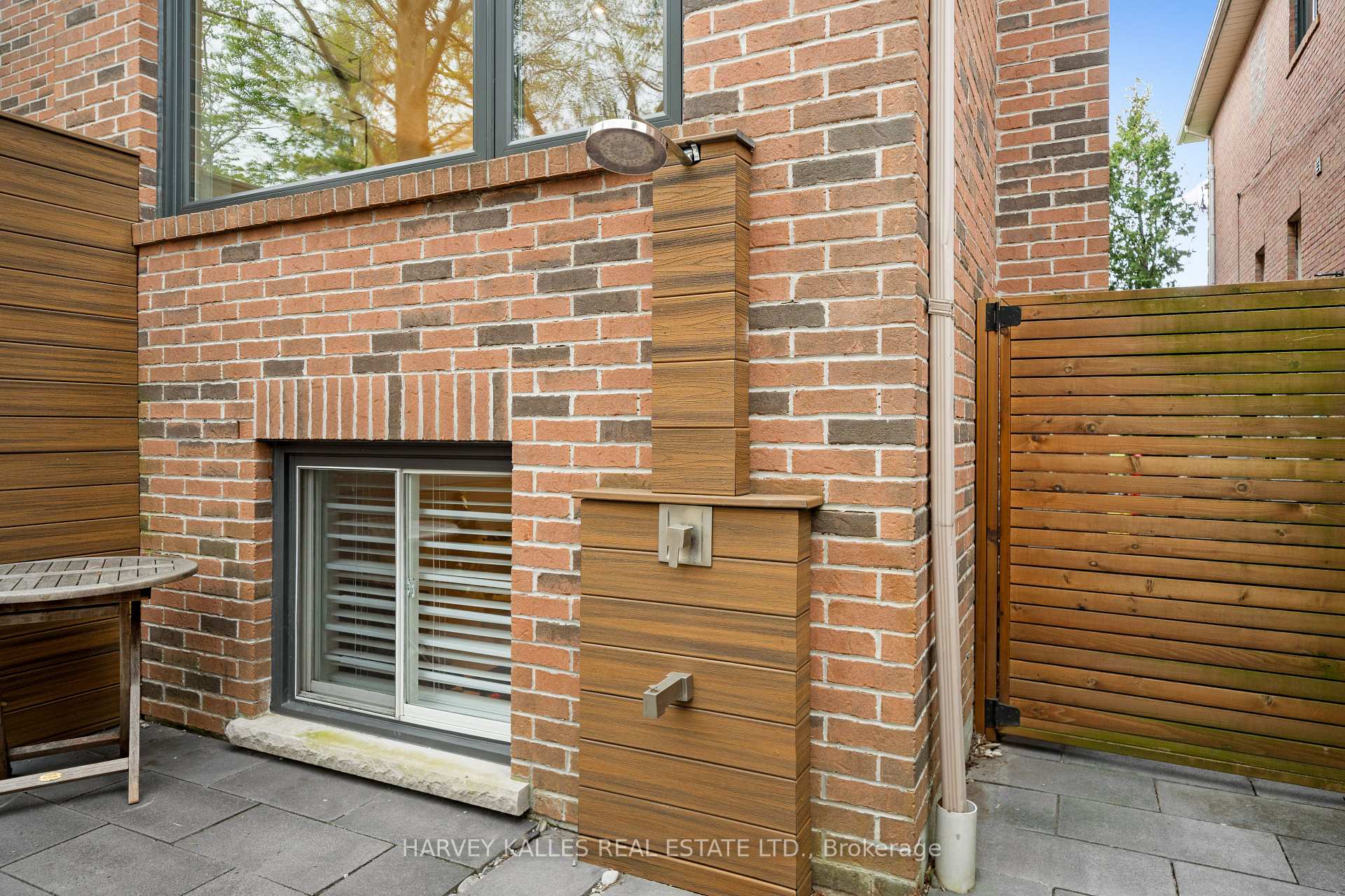 434 Bedford Park Avenue