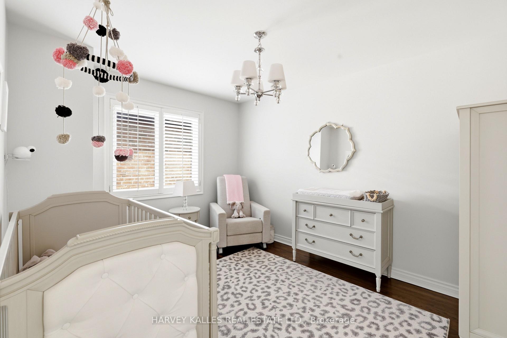 1065 Spadina Road