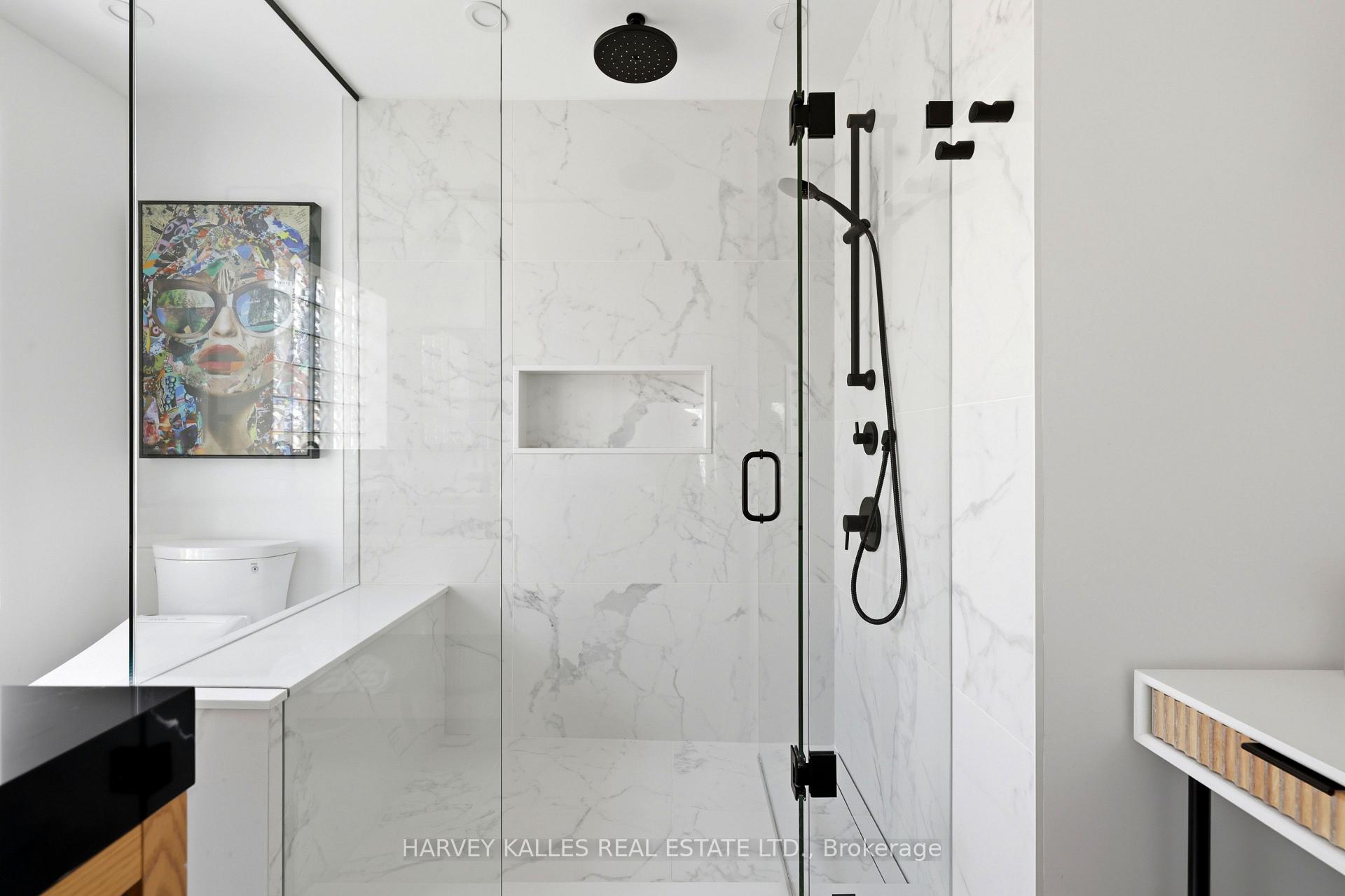 1065 Spadina Road