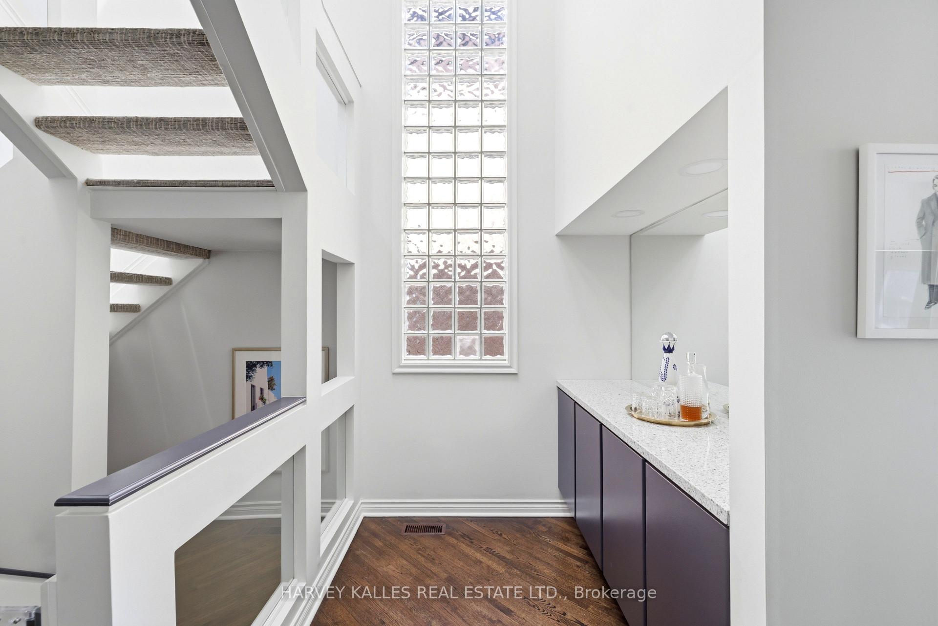 1065 Spadina Road
