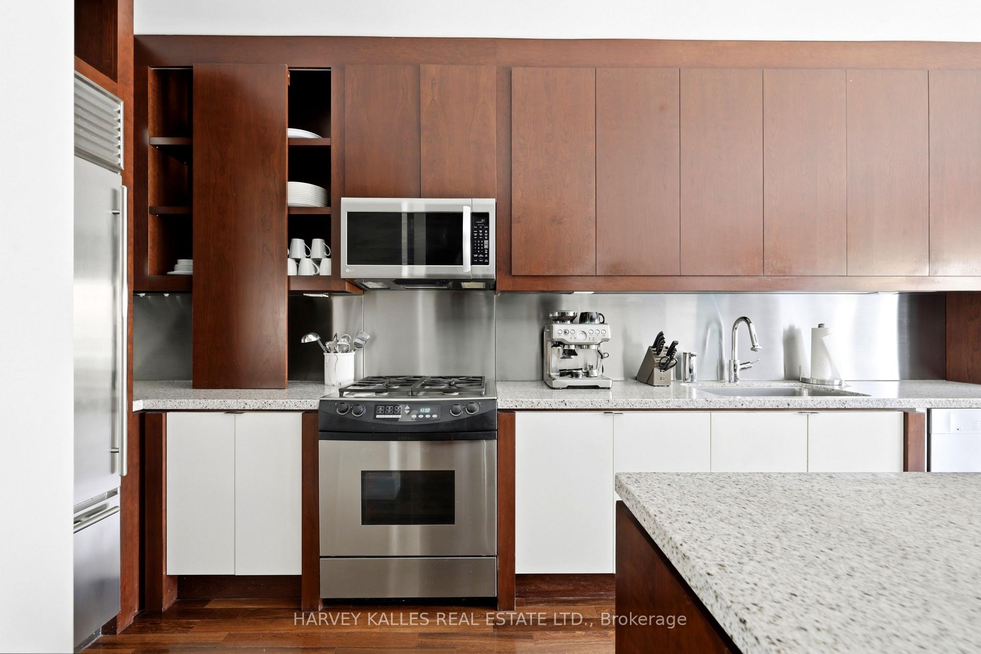 1065 Spadina Road
