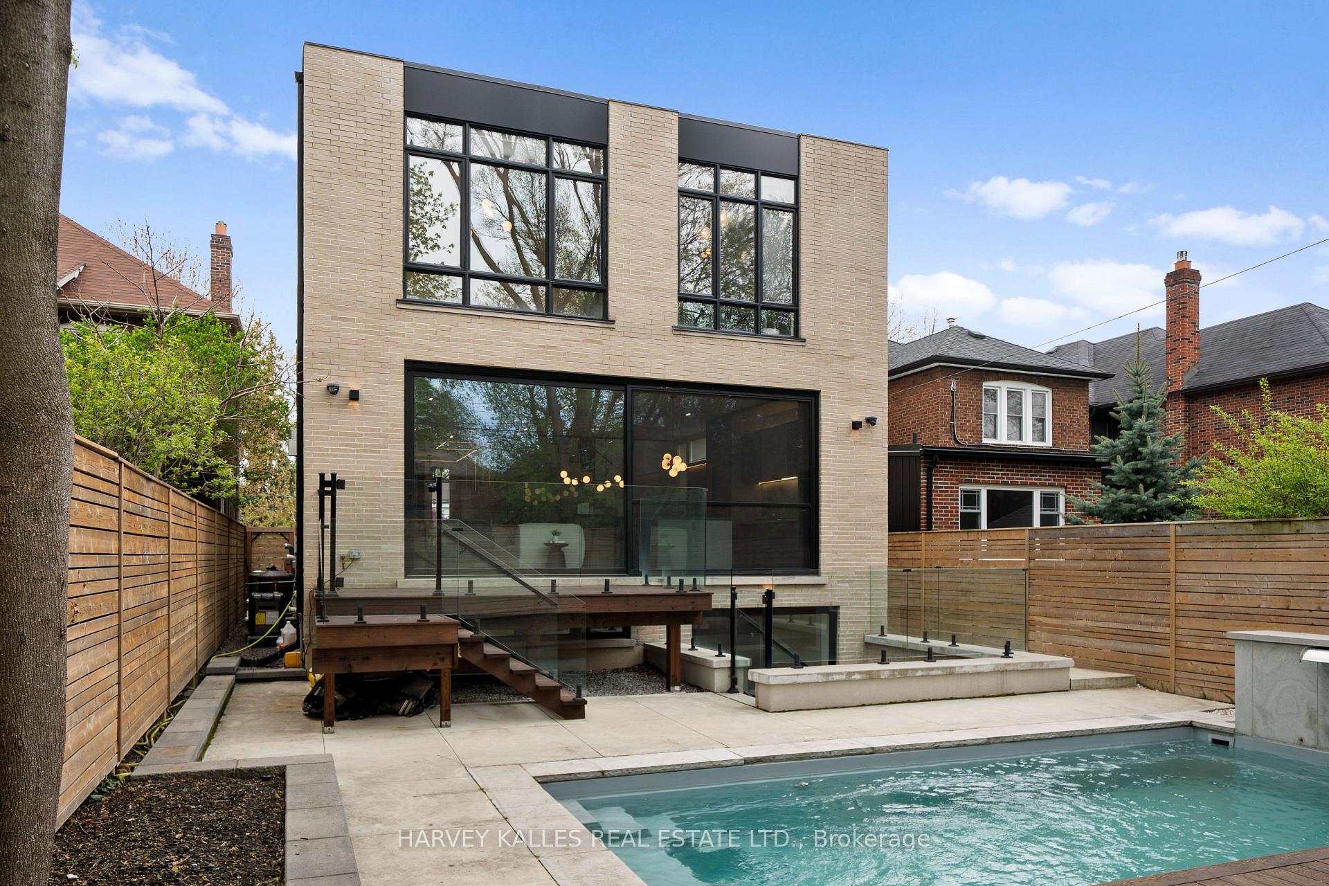 52 Elmsthorpe Avenue