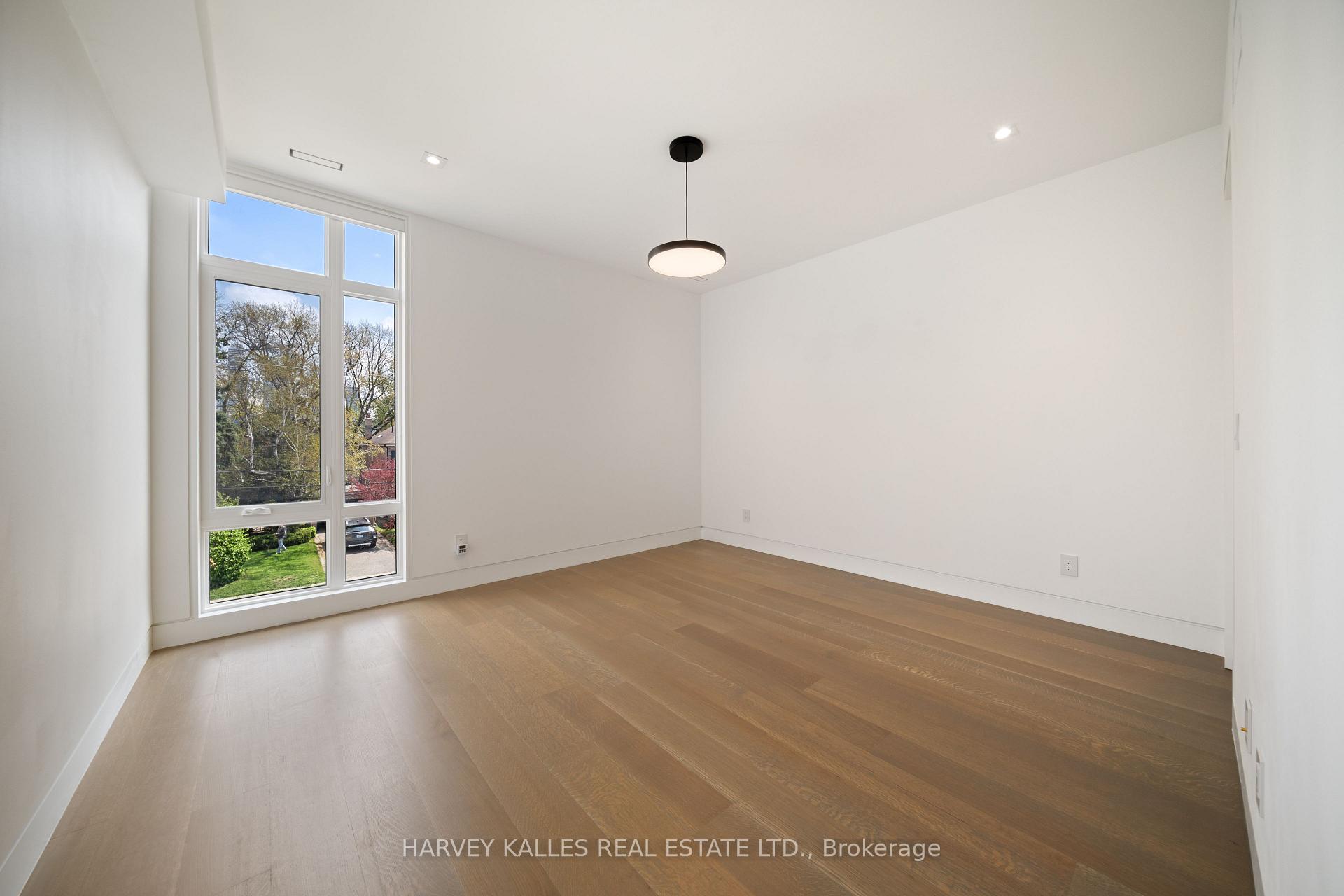 52 Elmsthorpe Avenue