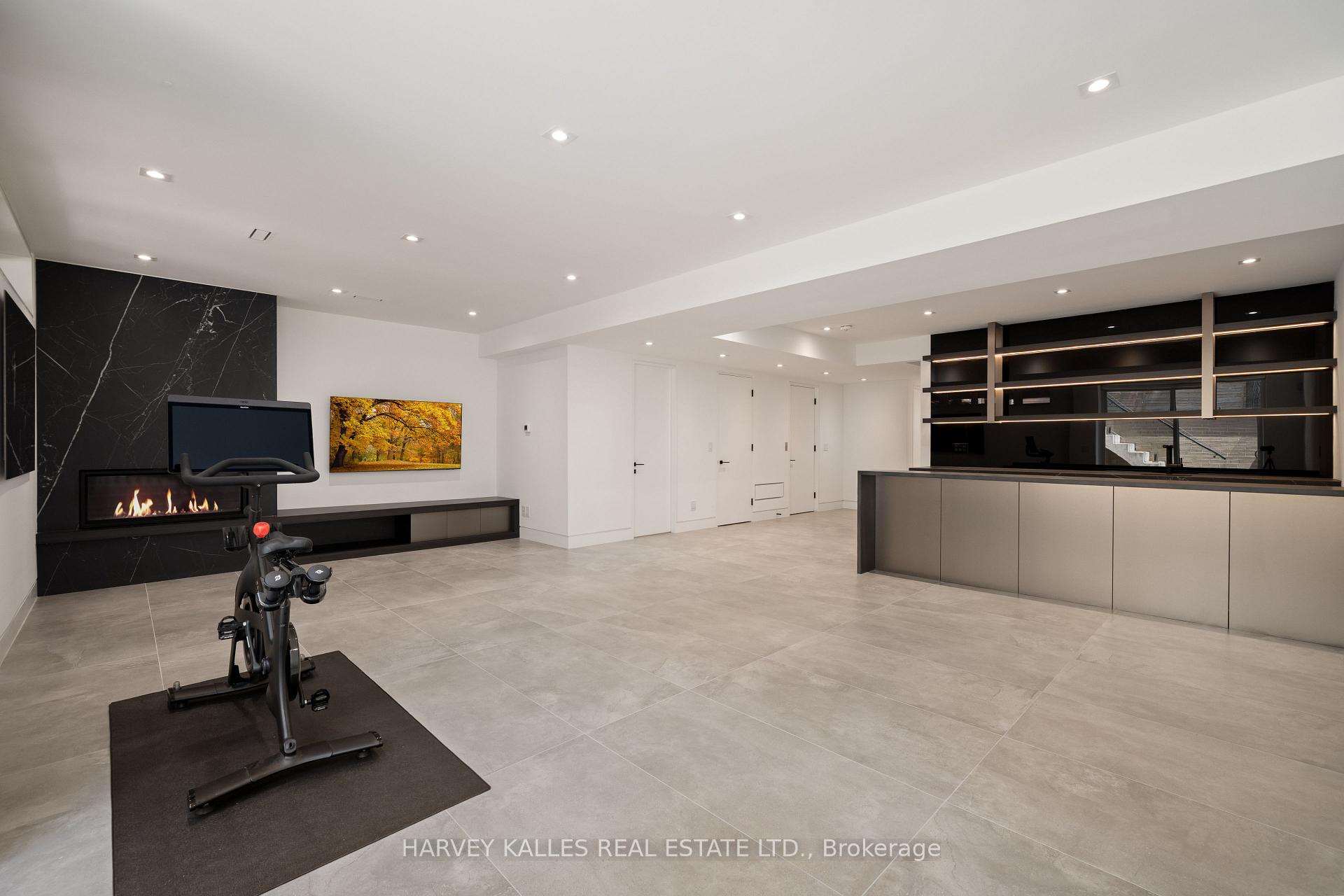 52 Elmsthorpe Avenue