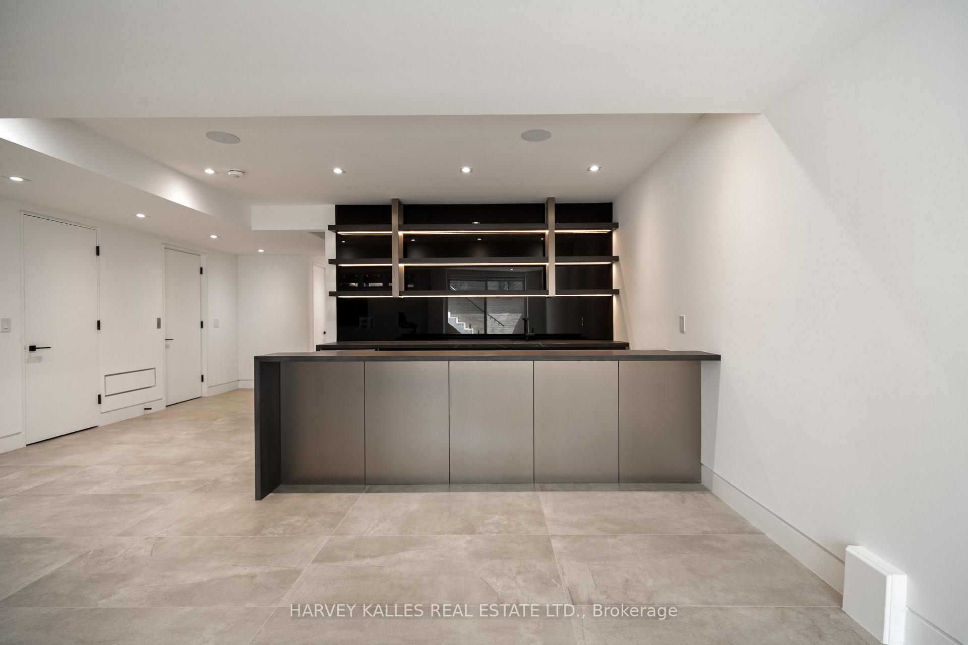52 Elmsthorpe Avenue